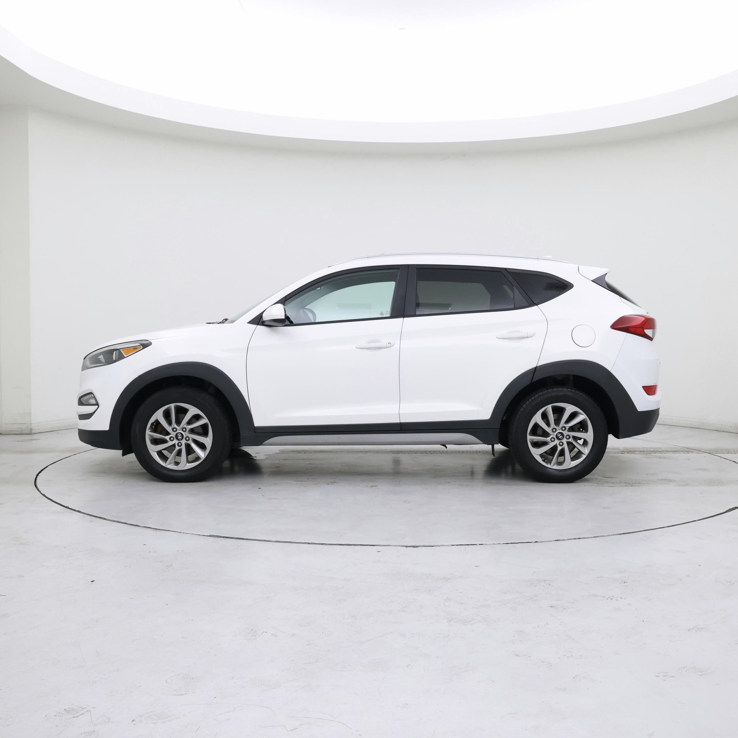 Thumbnail: 2018 Hyundai Tucson - 3