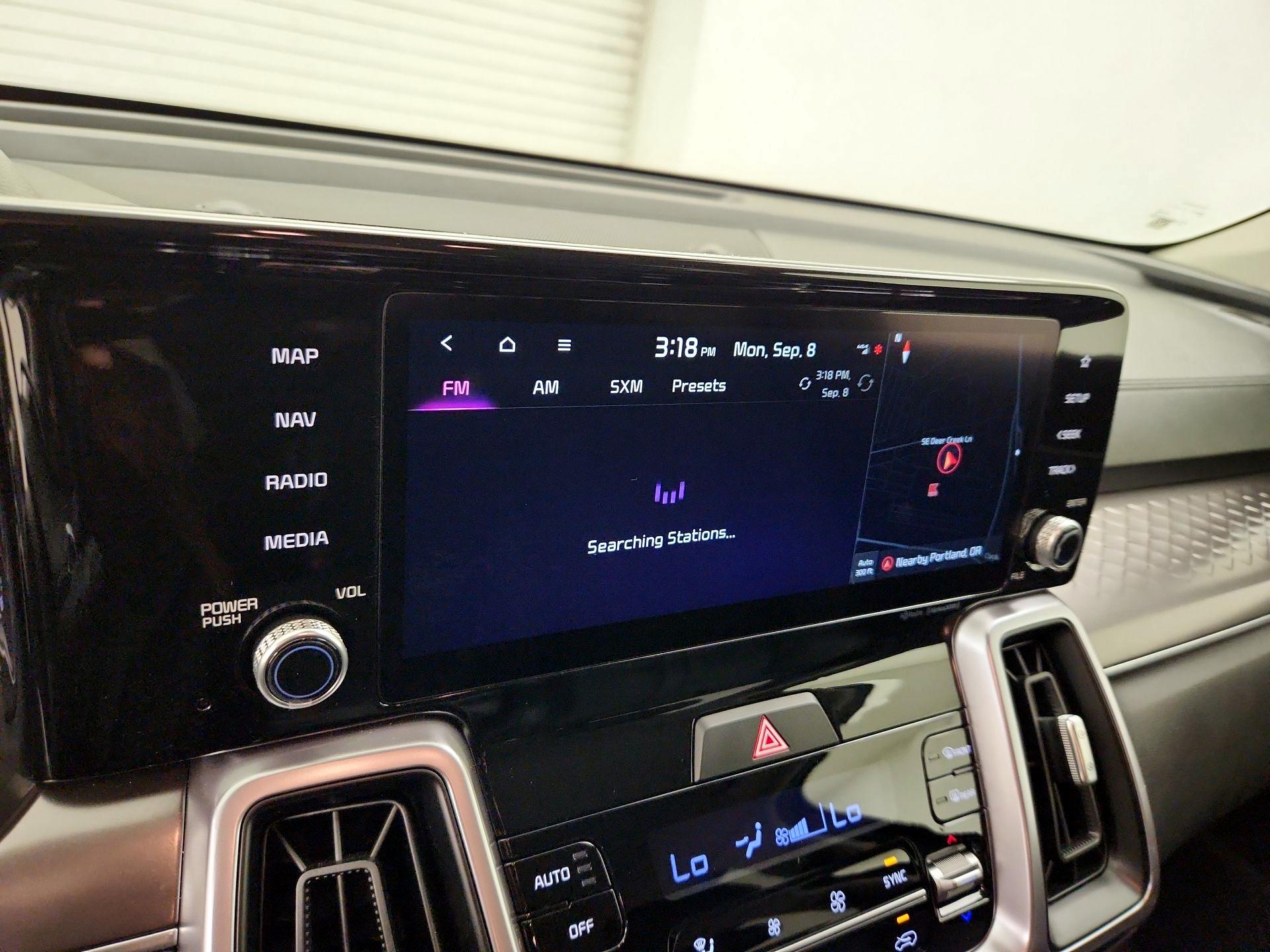 Thumbnail: 2023 Kia Sorento - 16