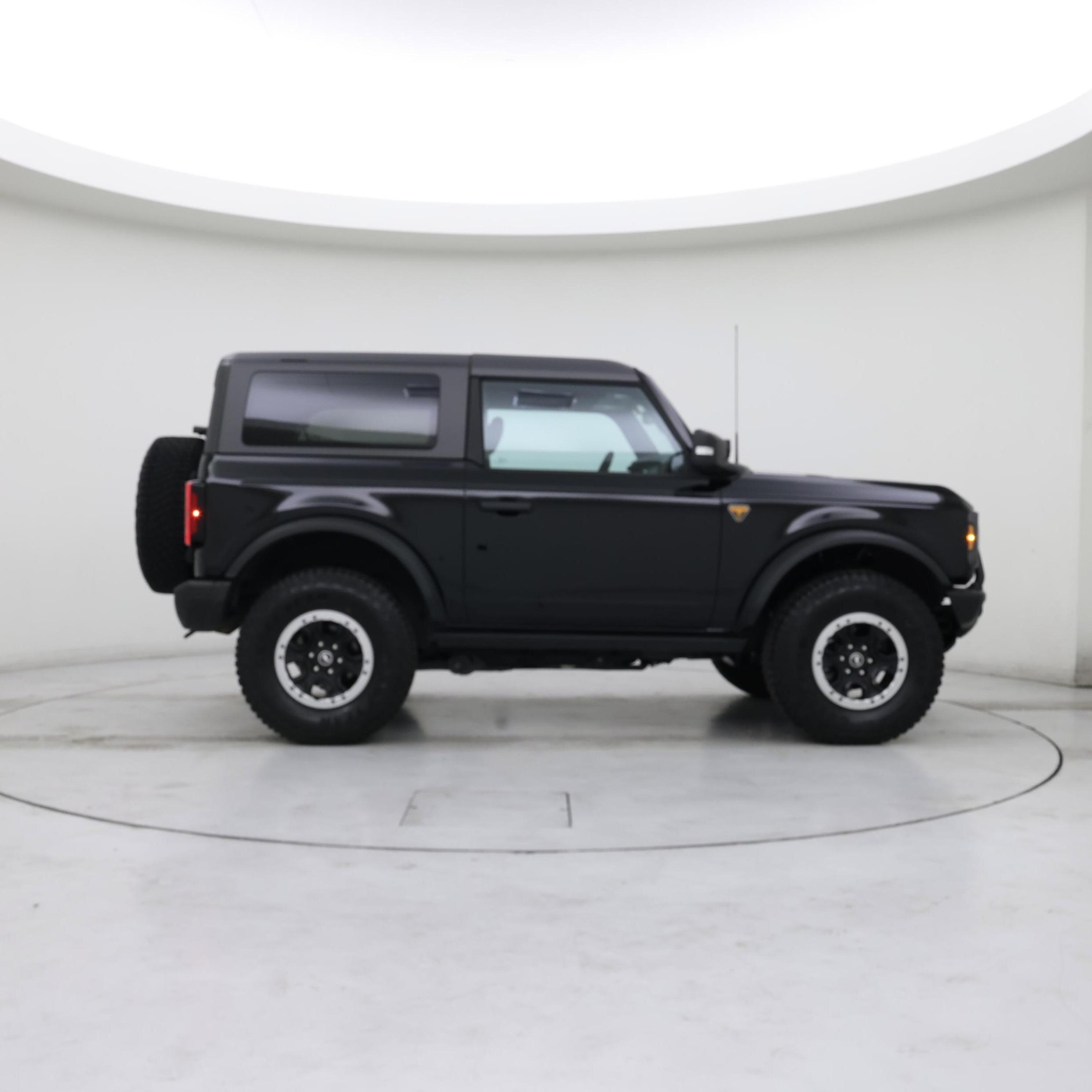 Thumbnail: 2023 Ford Bronco - 7