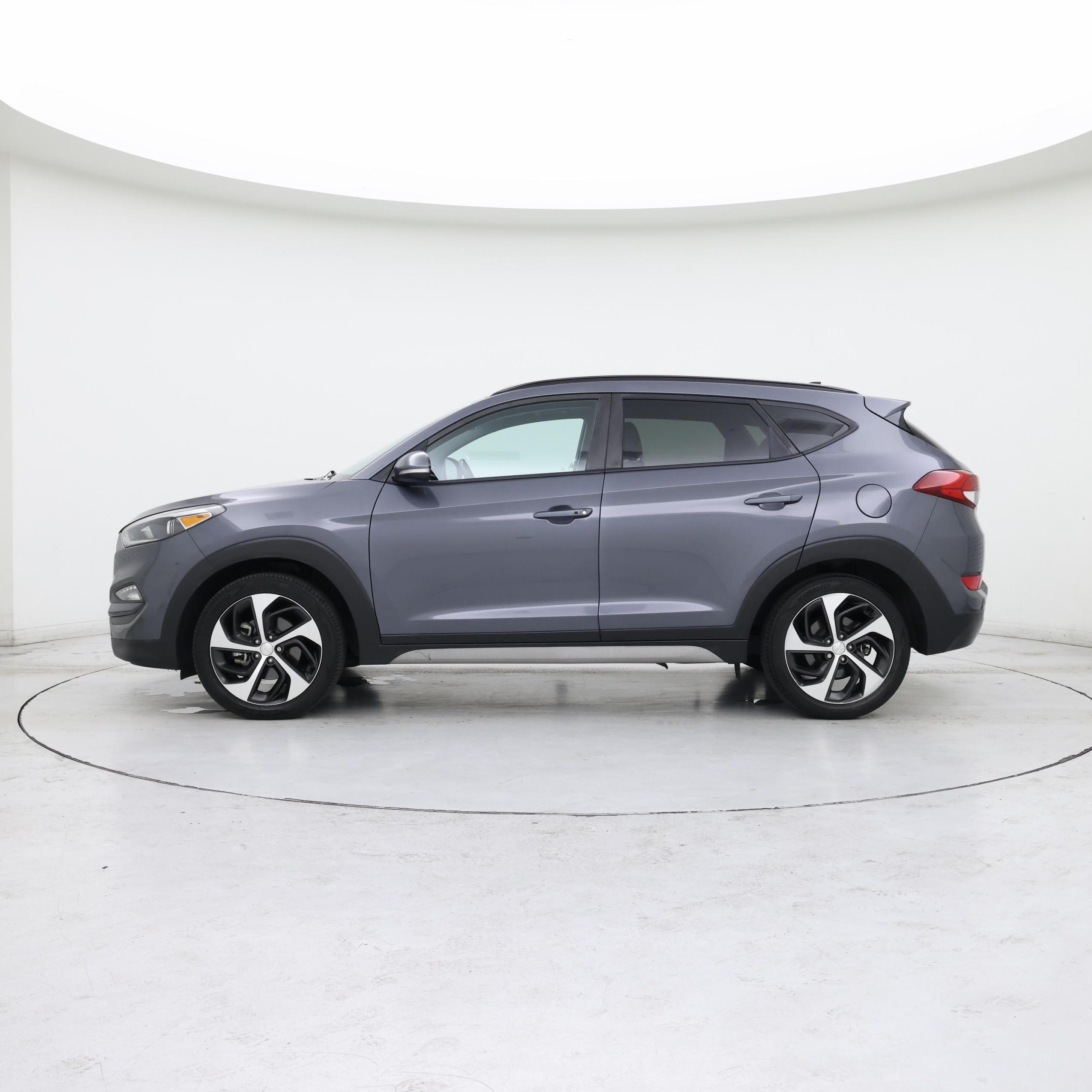 Thumbnail: 2018 Hyundai Tucson - 3