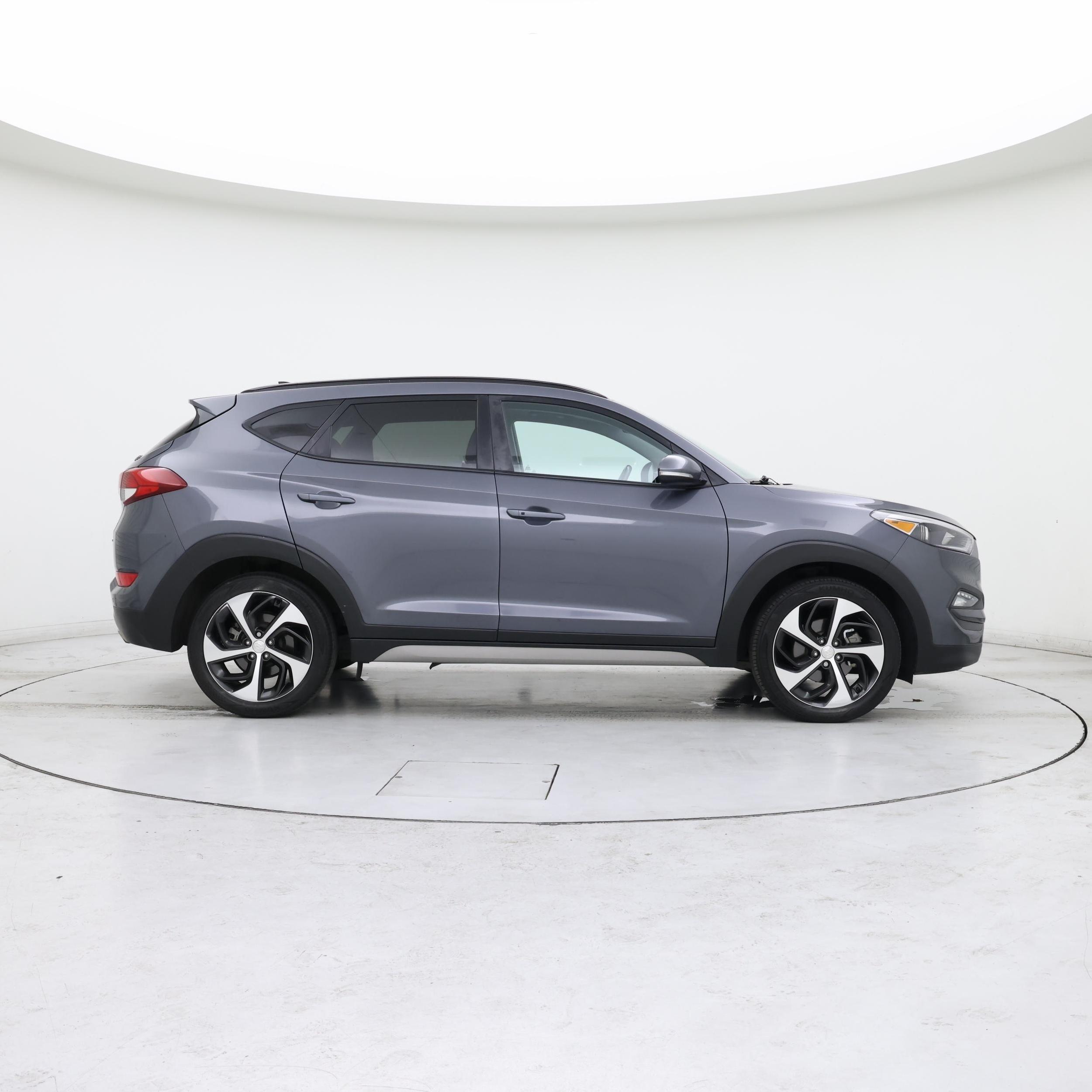 Thumbnail: 2018 Hyundai Tucson - 7