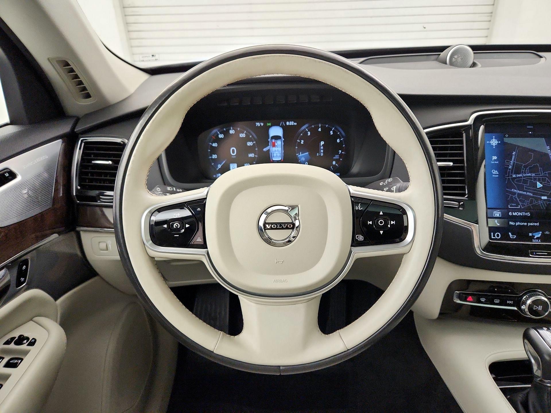 Thumbnail: 2017 Volvo XC90 - 10