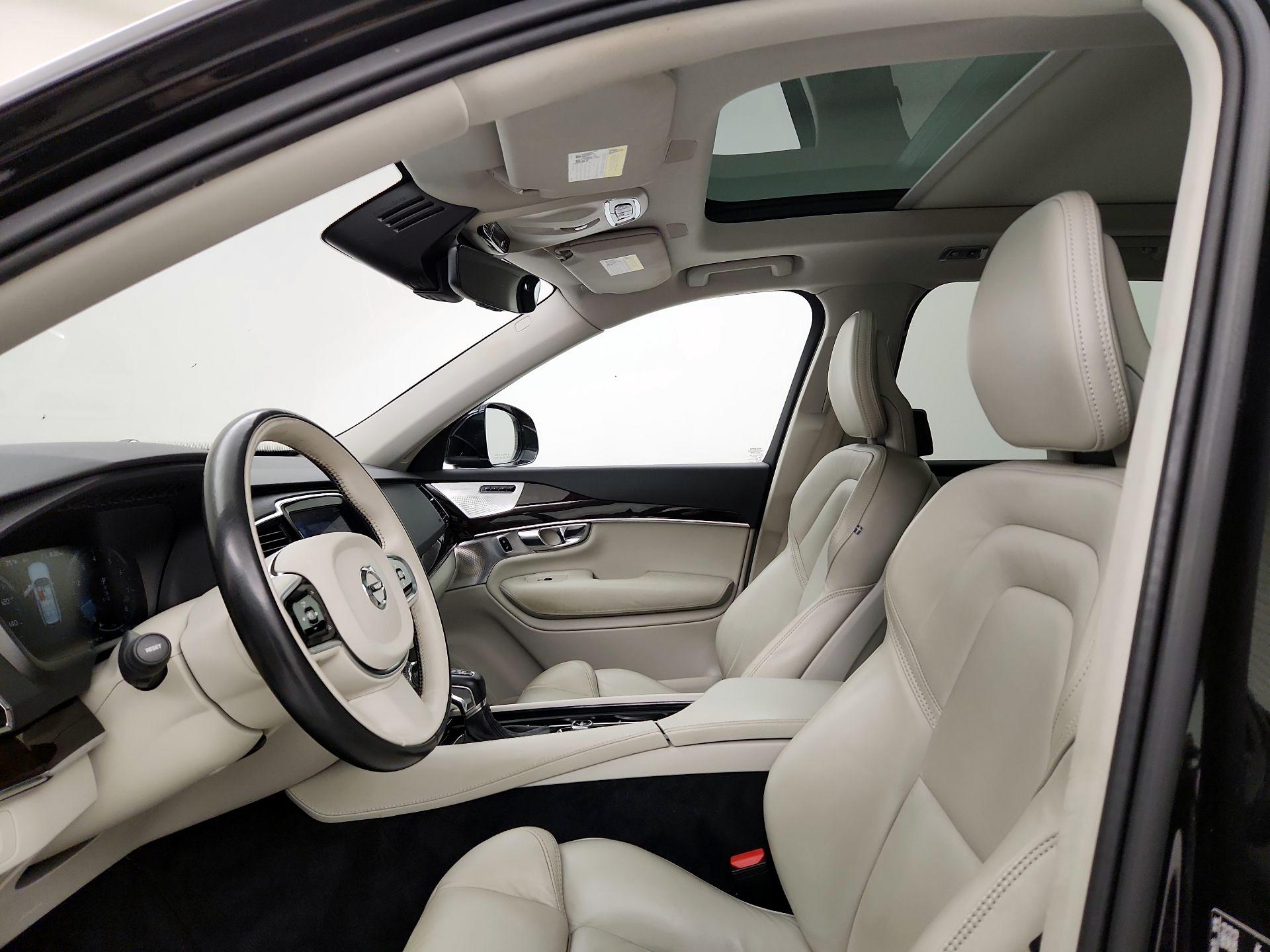 Thumbnail: 2017 Volvo XC90 - 20