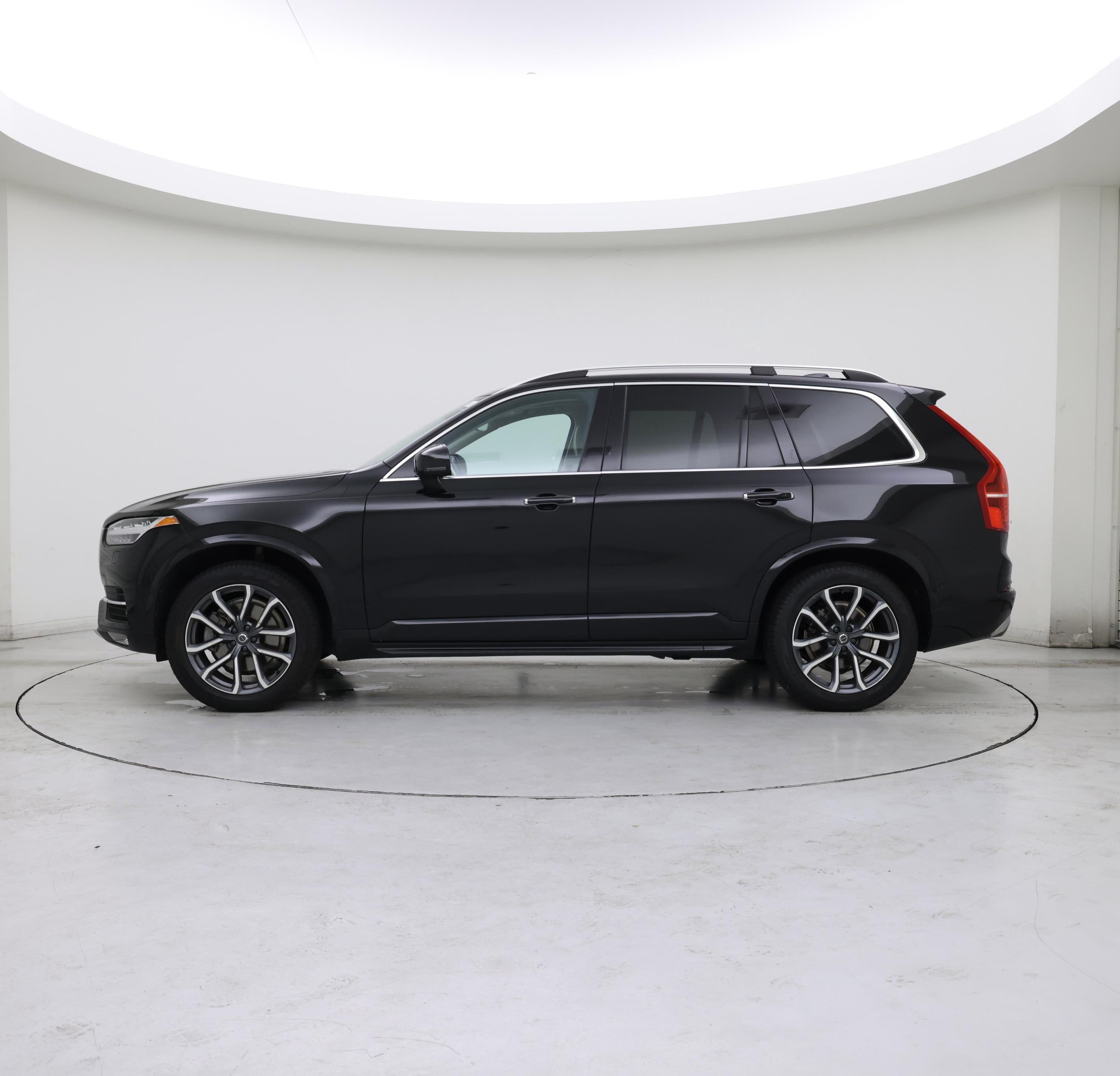 Thumbnail: 2017 Volvo XC90 - 3