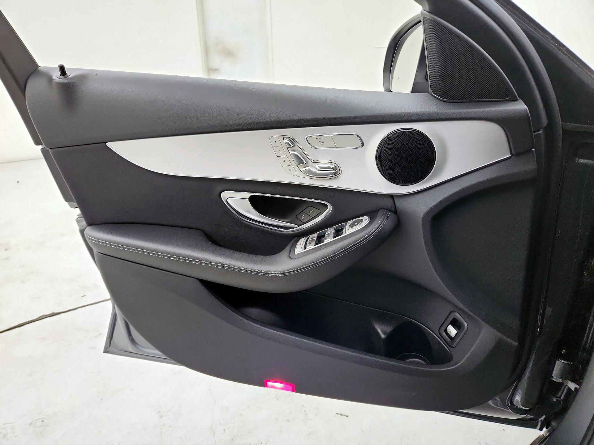 Thumbnail: 2018 Mercedes-Benz C-Class - 12