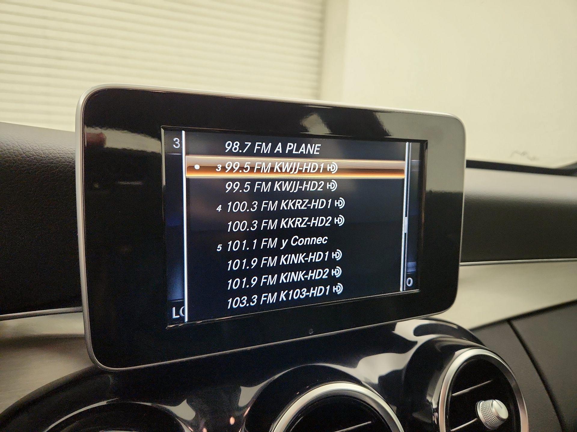 Thumbnail: 2018 Mercedes-Benz C-Class - 15