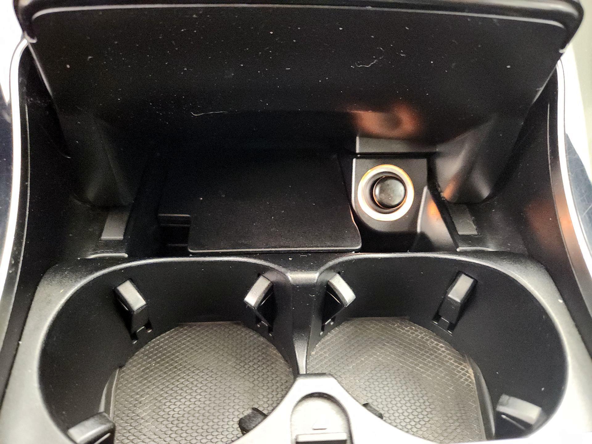 Thumbnail: 2018 Mercedes-Benz C-Class - 18