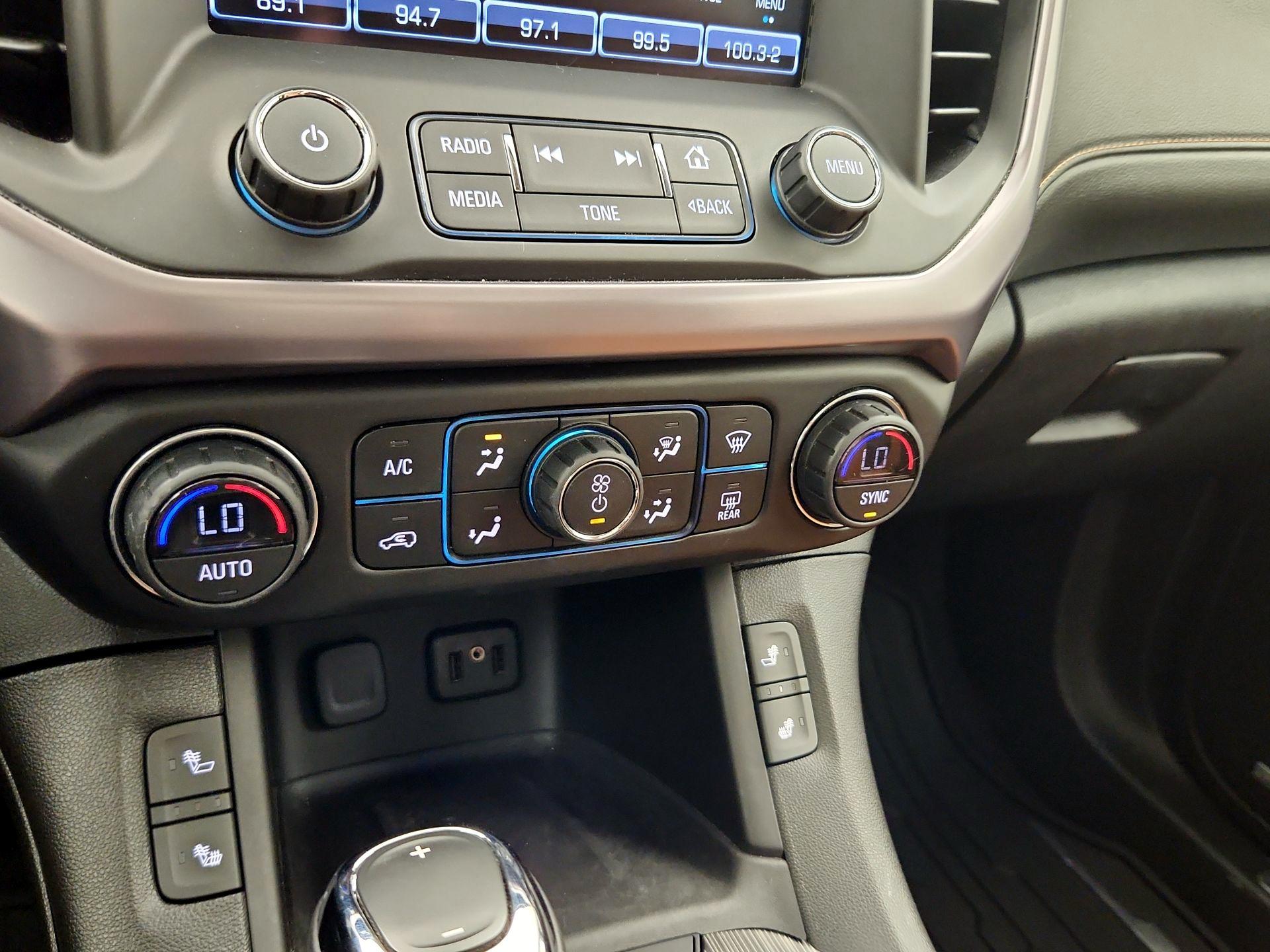 Thumbnail: 2018 GMC Acadia - 17