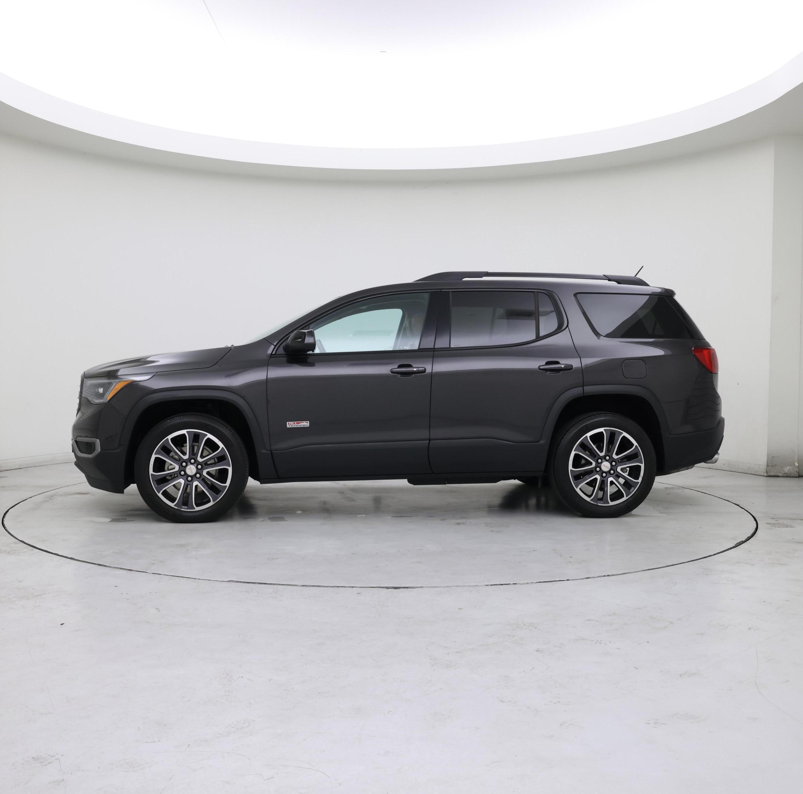 Thumbnail: 2018 GMC Acadia - 3