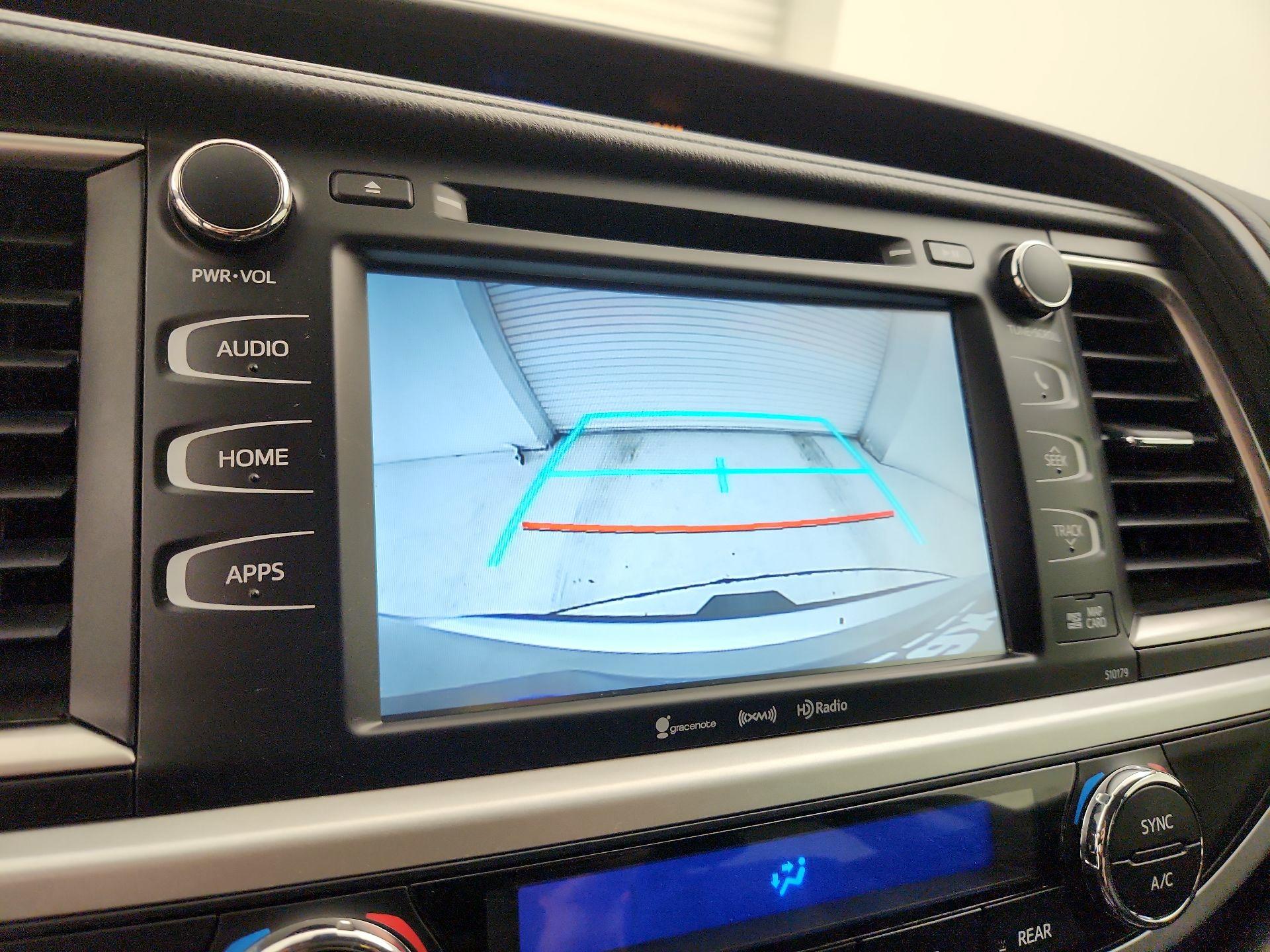 Thumbnail: 2017 Toyota Highlander - 15