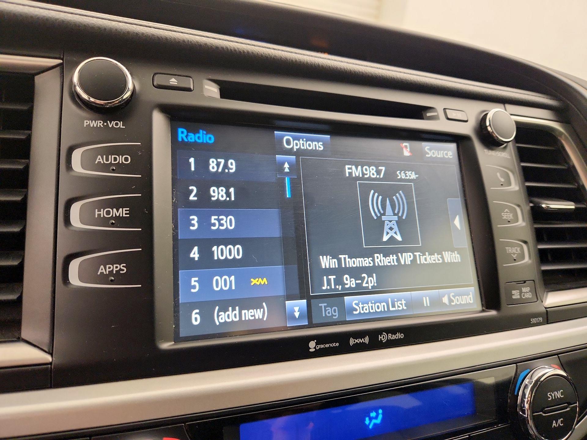 Thumbnail: 2017 Toyota Highlander - 16