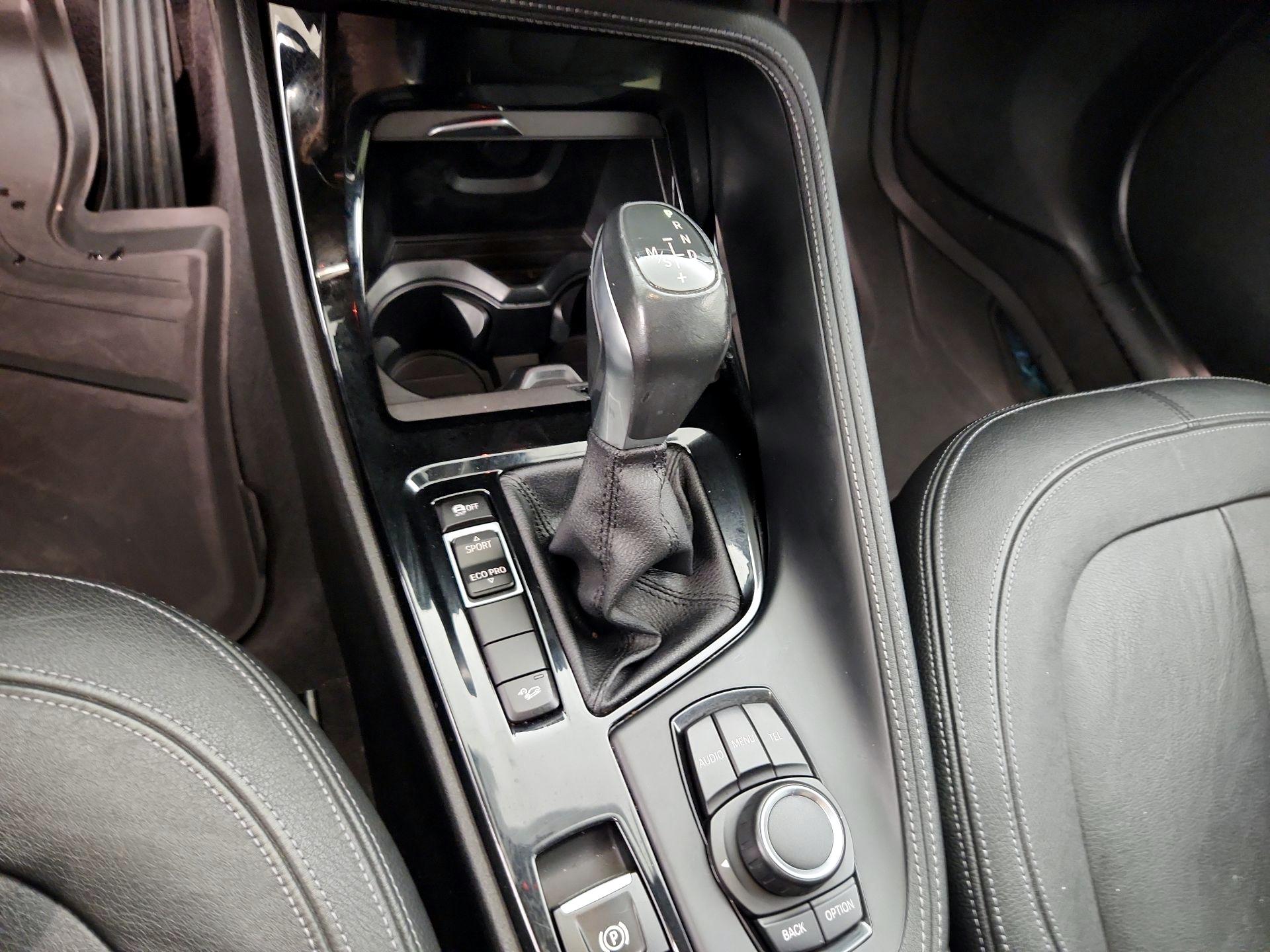Thumbnail: 2016 BMW X1 - 16