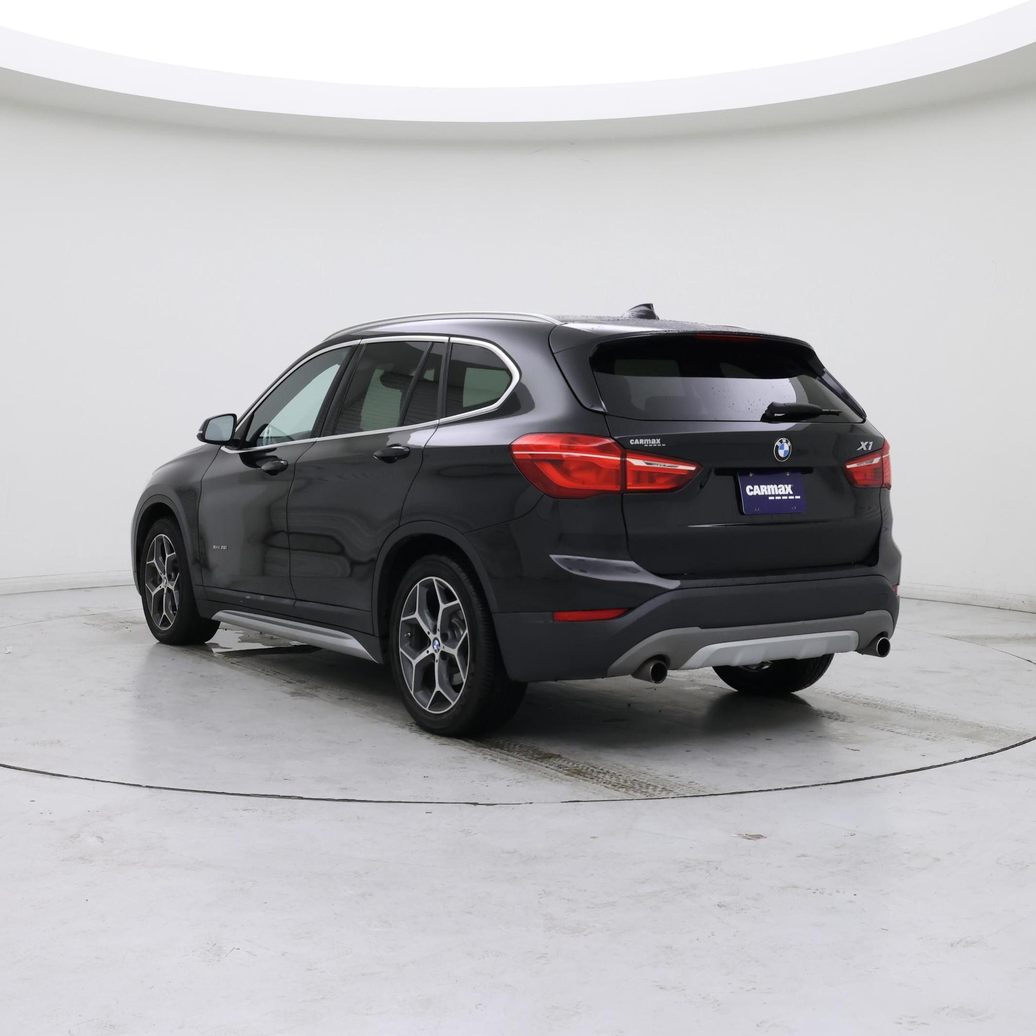 Thumbnail: 2016 BMW X1 - 2