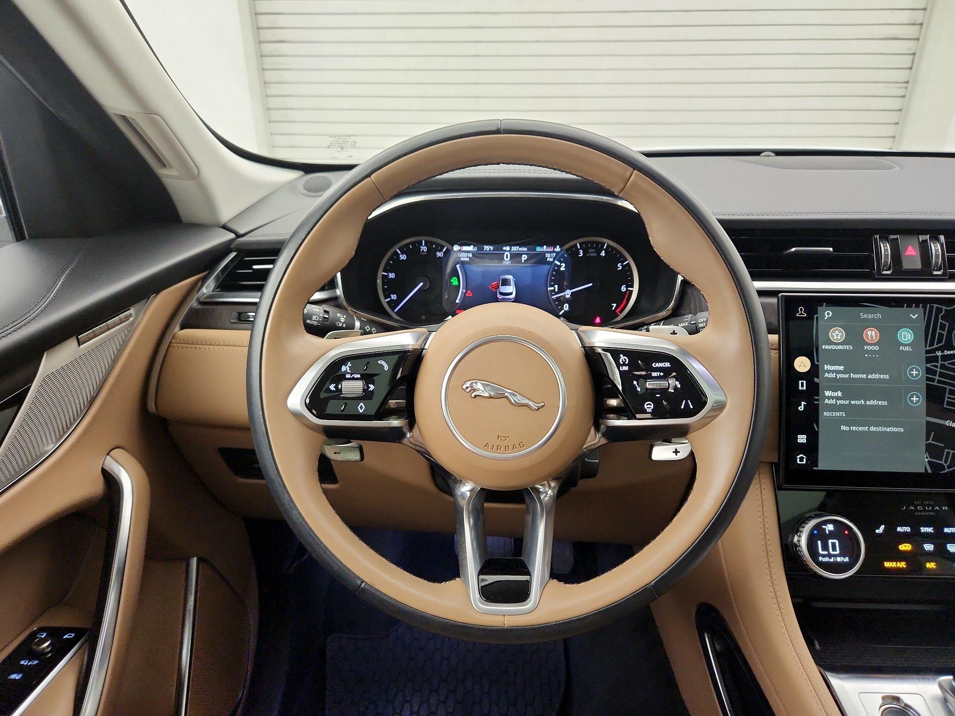 Thumbnail: 2023 Jaguar F-Pace - 10