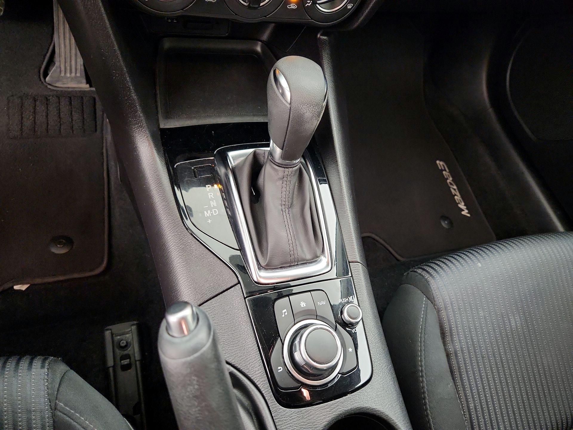 Thumbnail: 2016 Mazda Mazda3 - 17