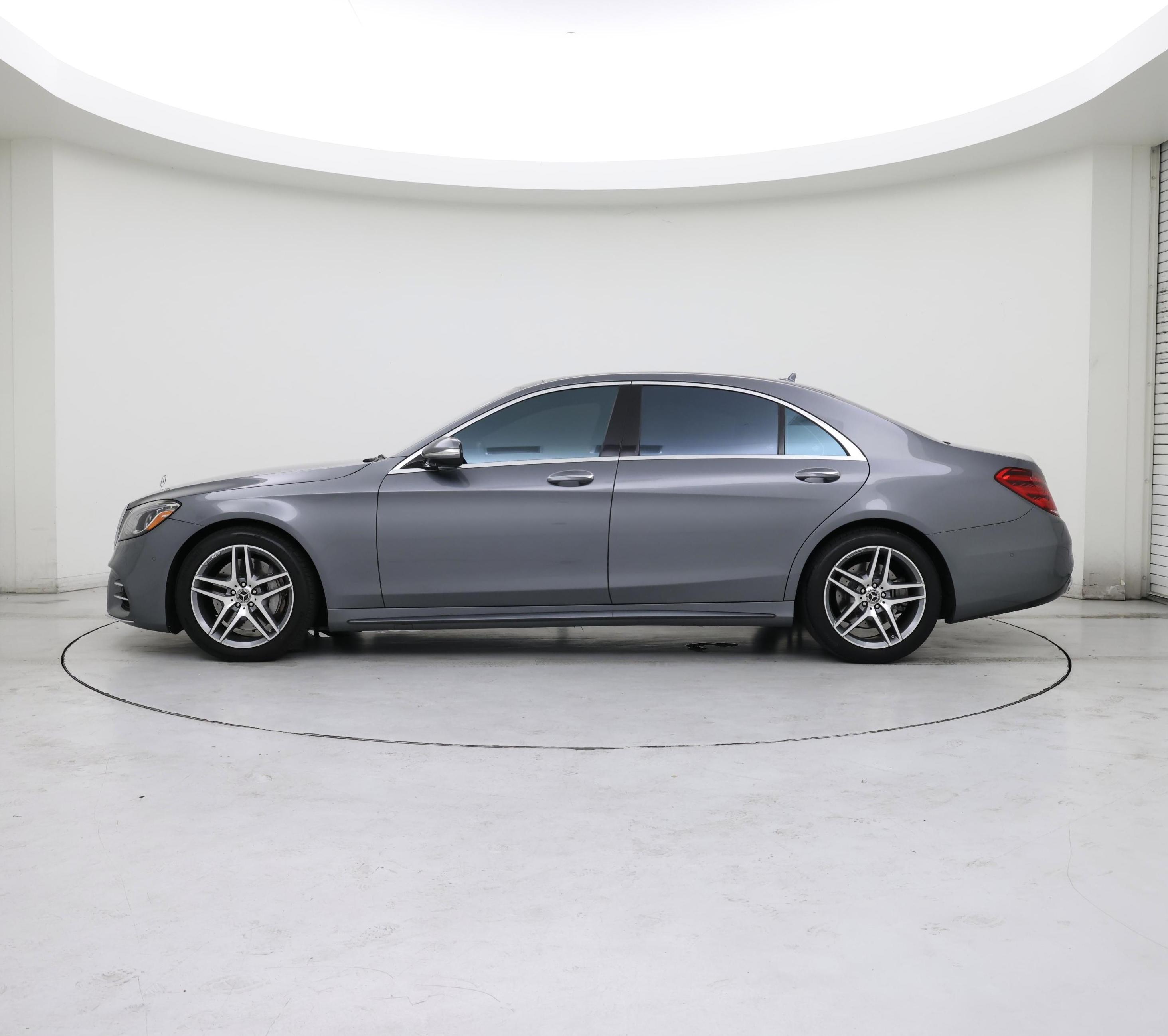 Thumbnail: 2019 Mercedes-Benz S-Class - 3