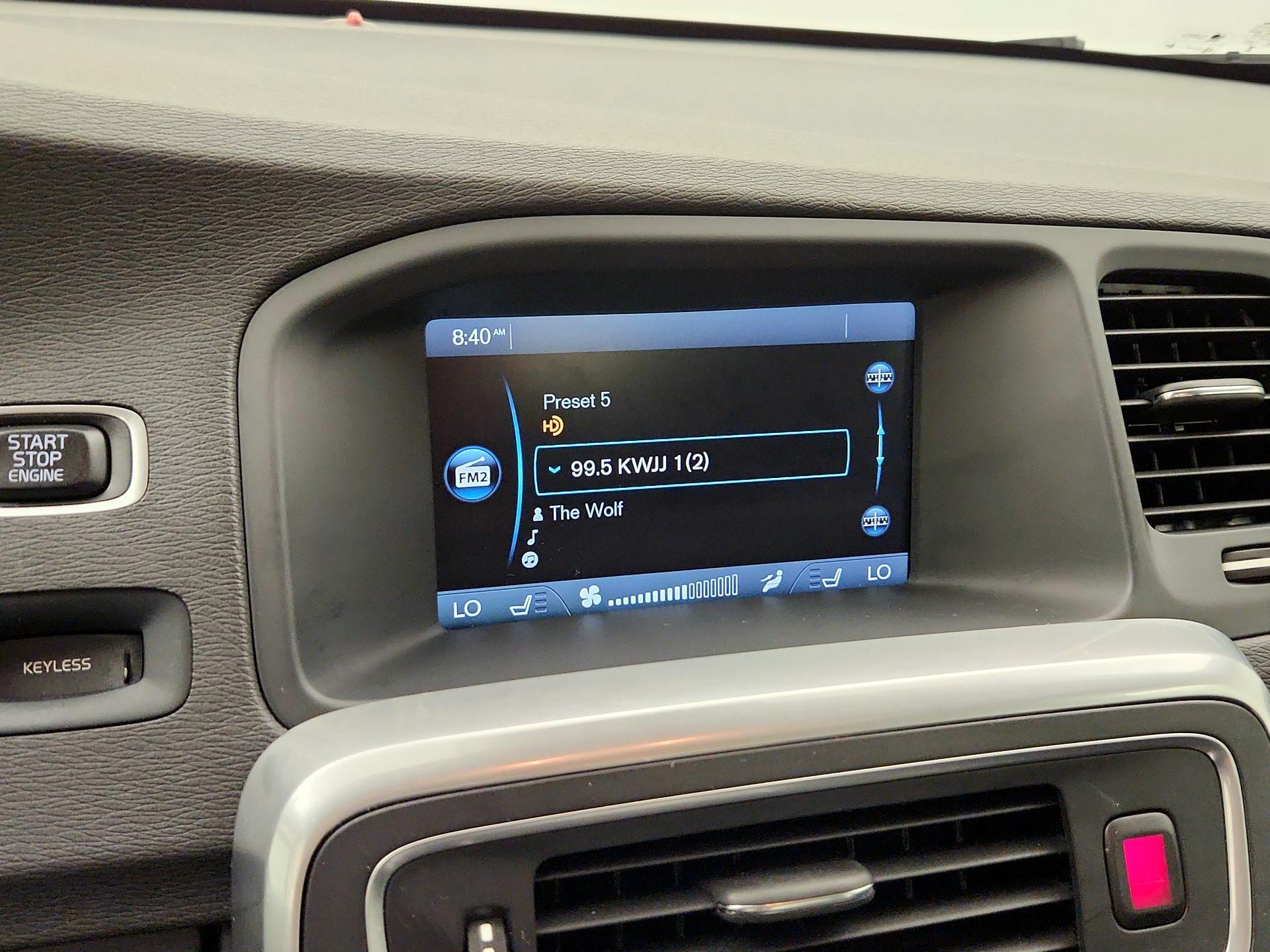 Thumbnail: 2015 Volvo S60 - 15