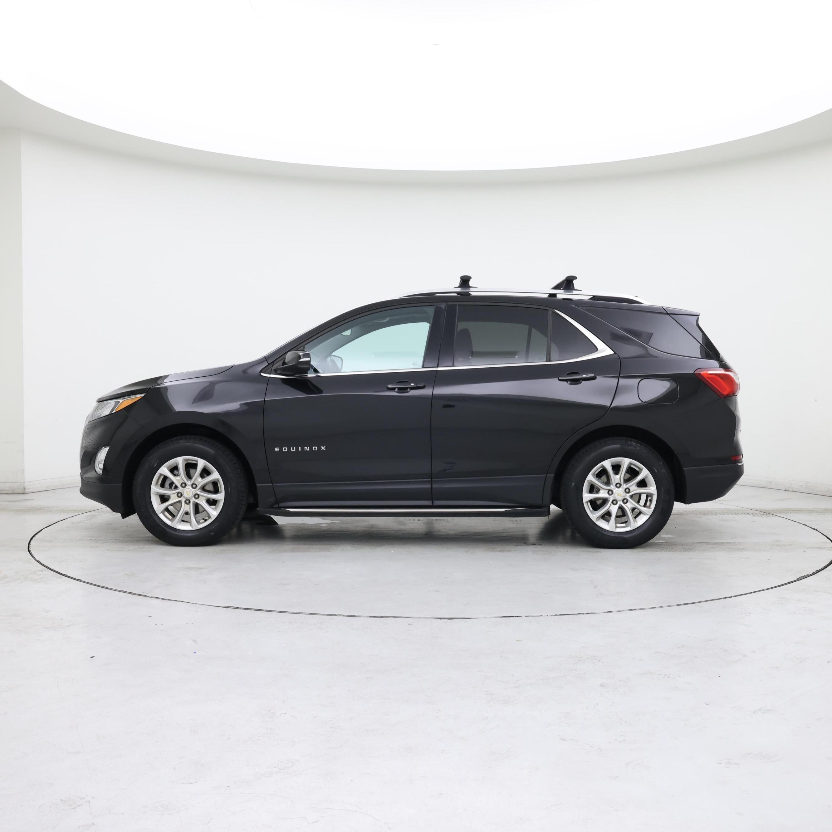Thumbnail: 2018 Chevrolet Equinox - 3