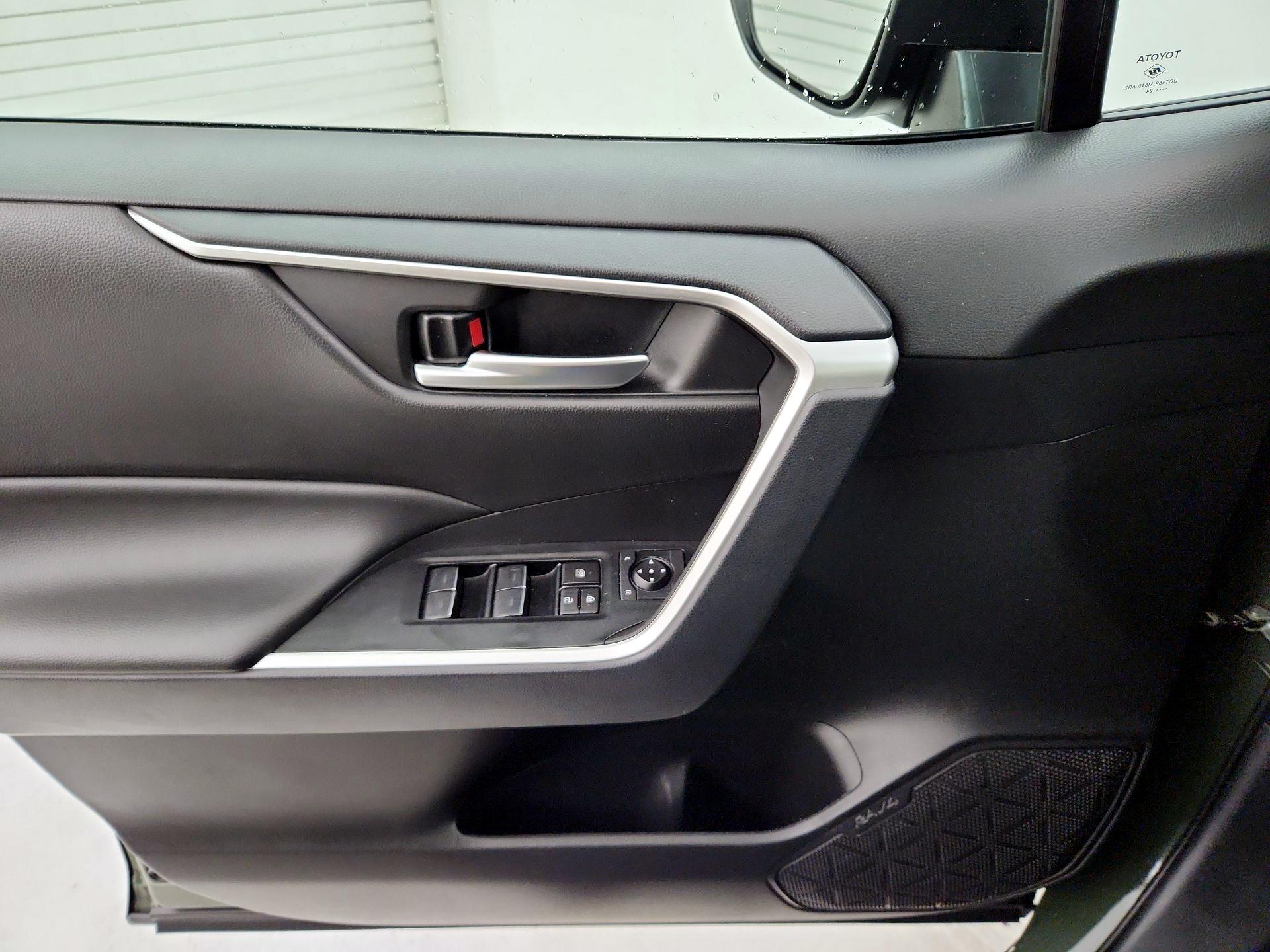 Thumbnail: 2024 Toyota RAV4 - 12