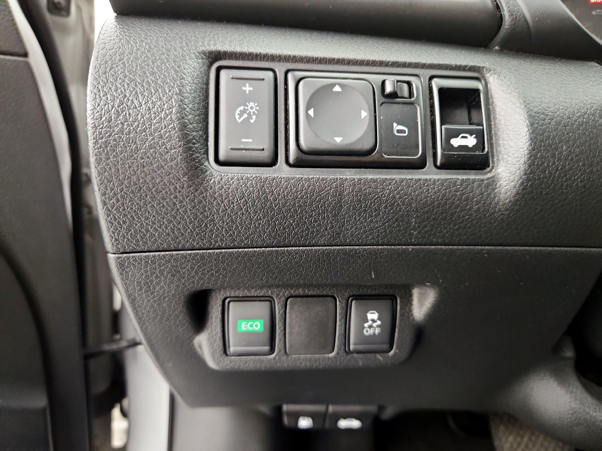 Thumbnail: 2019 Nissan Sentra - 13