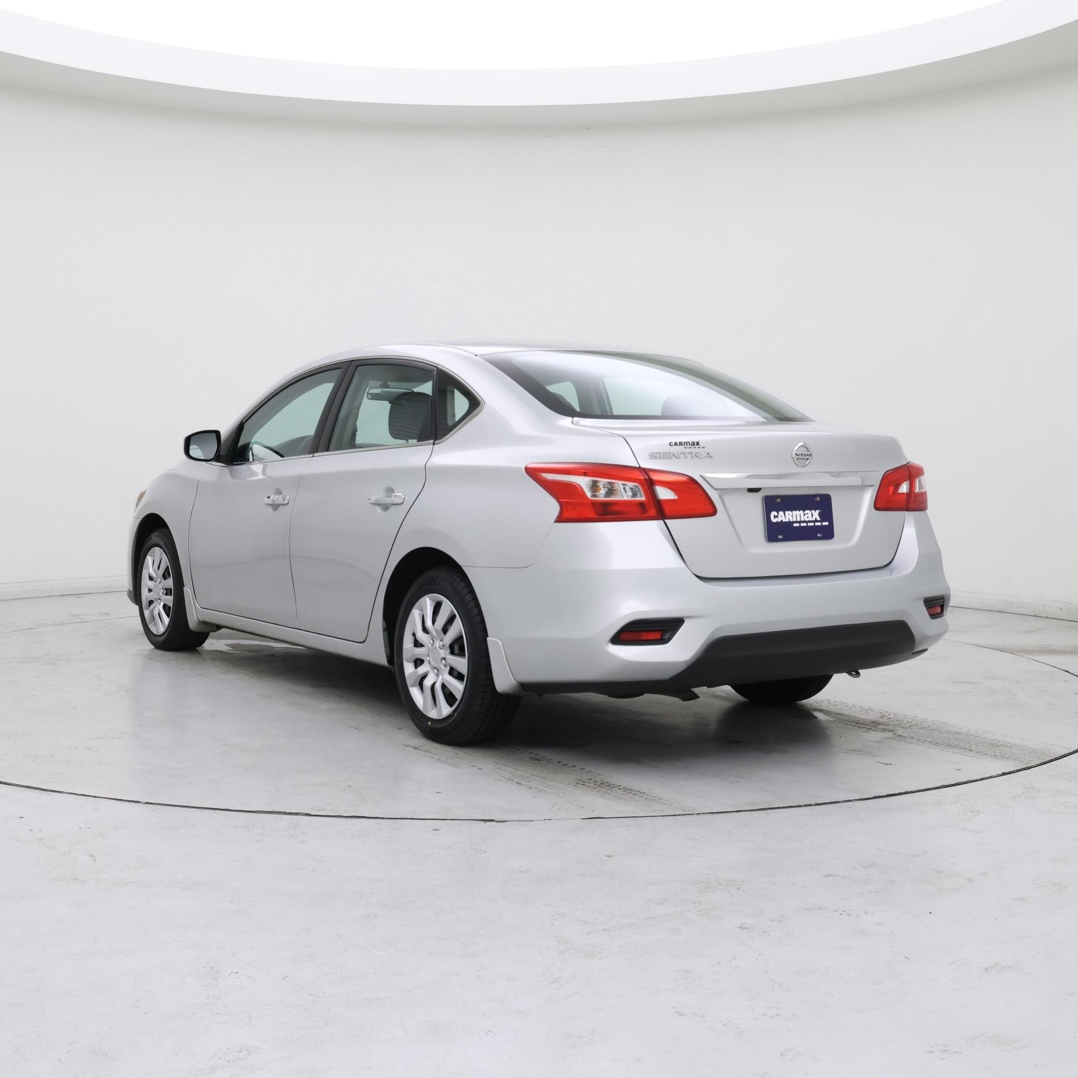 Thumbnail: 2019 Nissan Sentra - 2