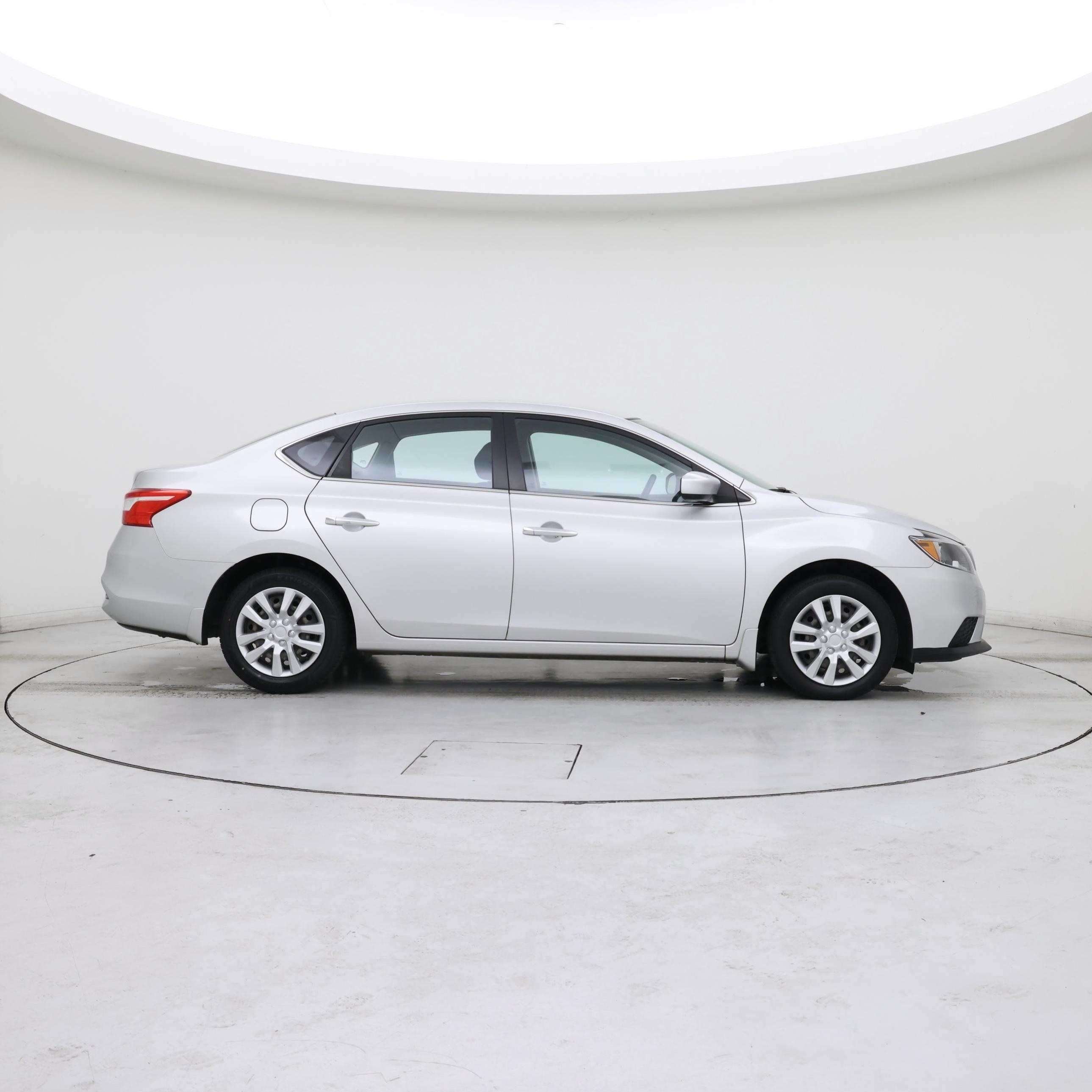 Thumbnail: 2019 Nissan Sentra - 7
