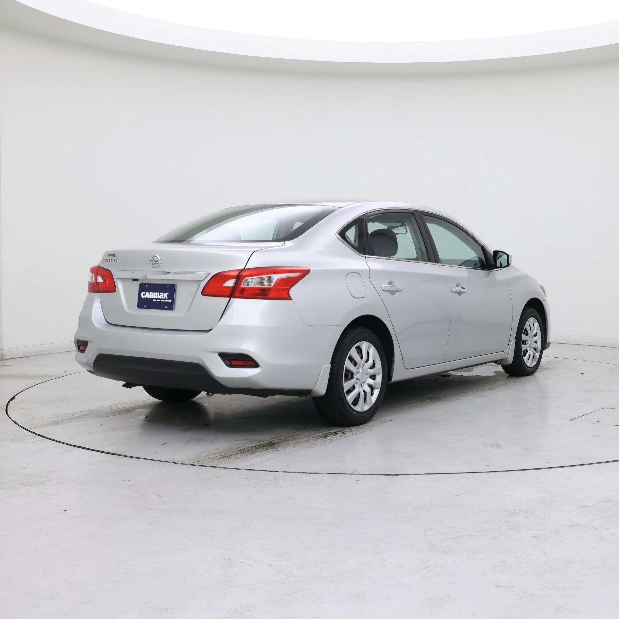 Thumbnail: 2019 Nissan Sentra - 8