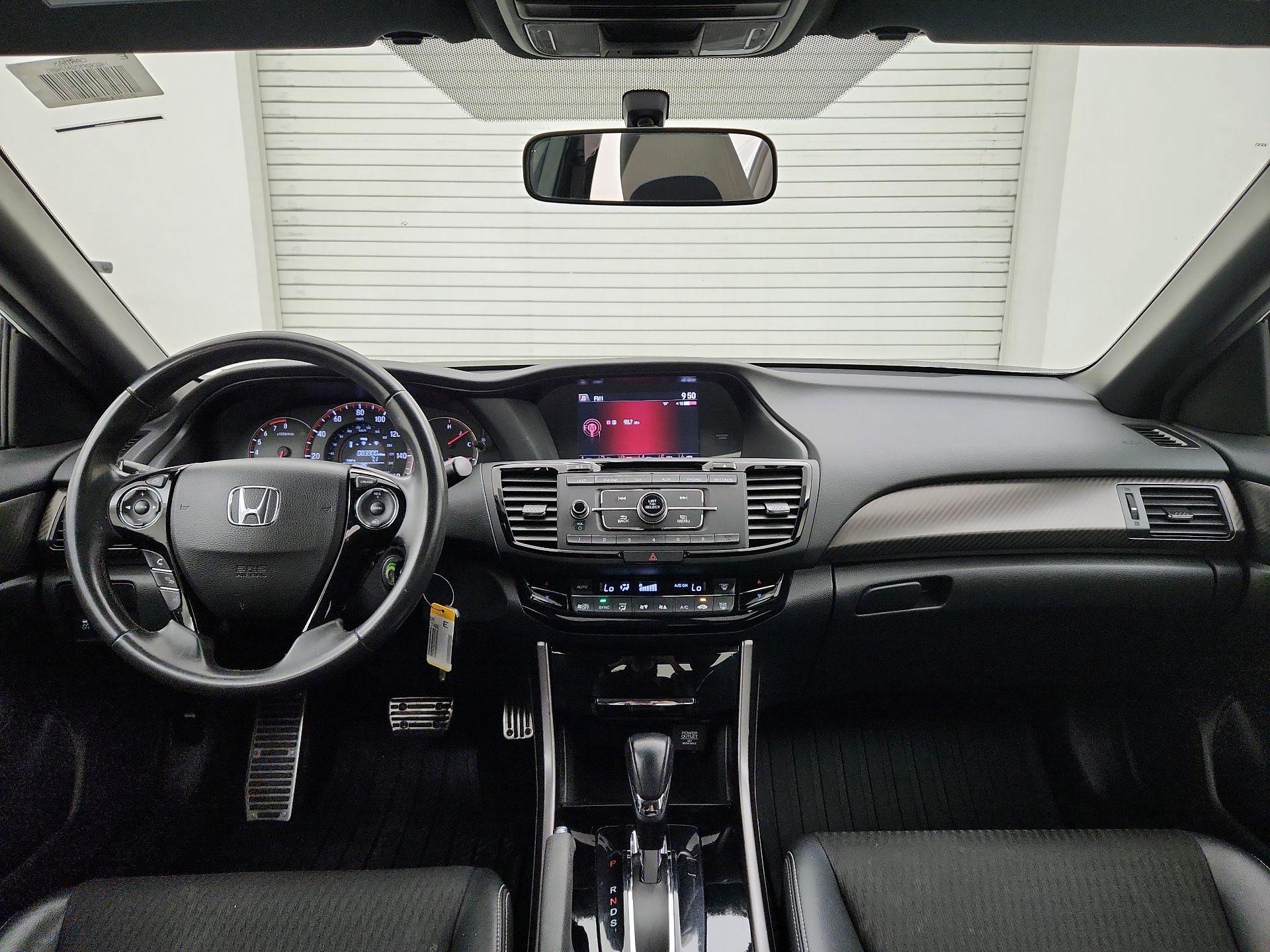 Thumbnail: 2016 Honda Accord - 9