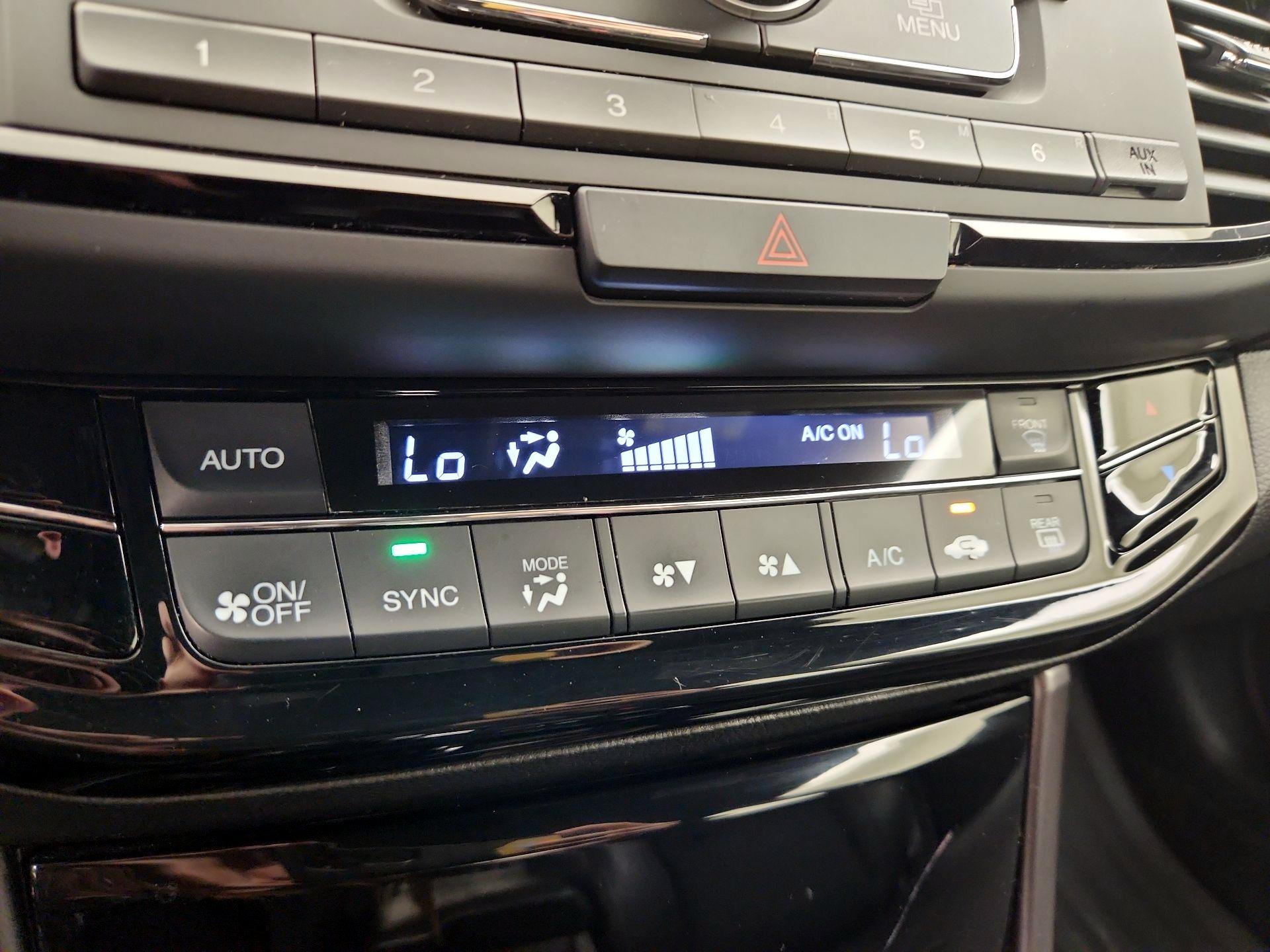 Thumbnail: 2016 Honda Accord - 16
