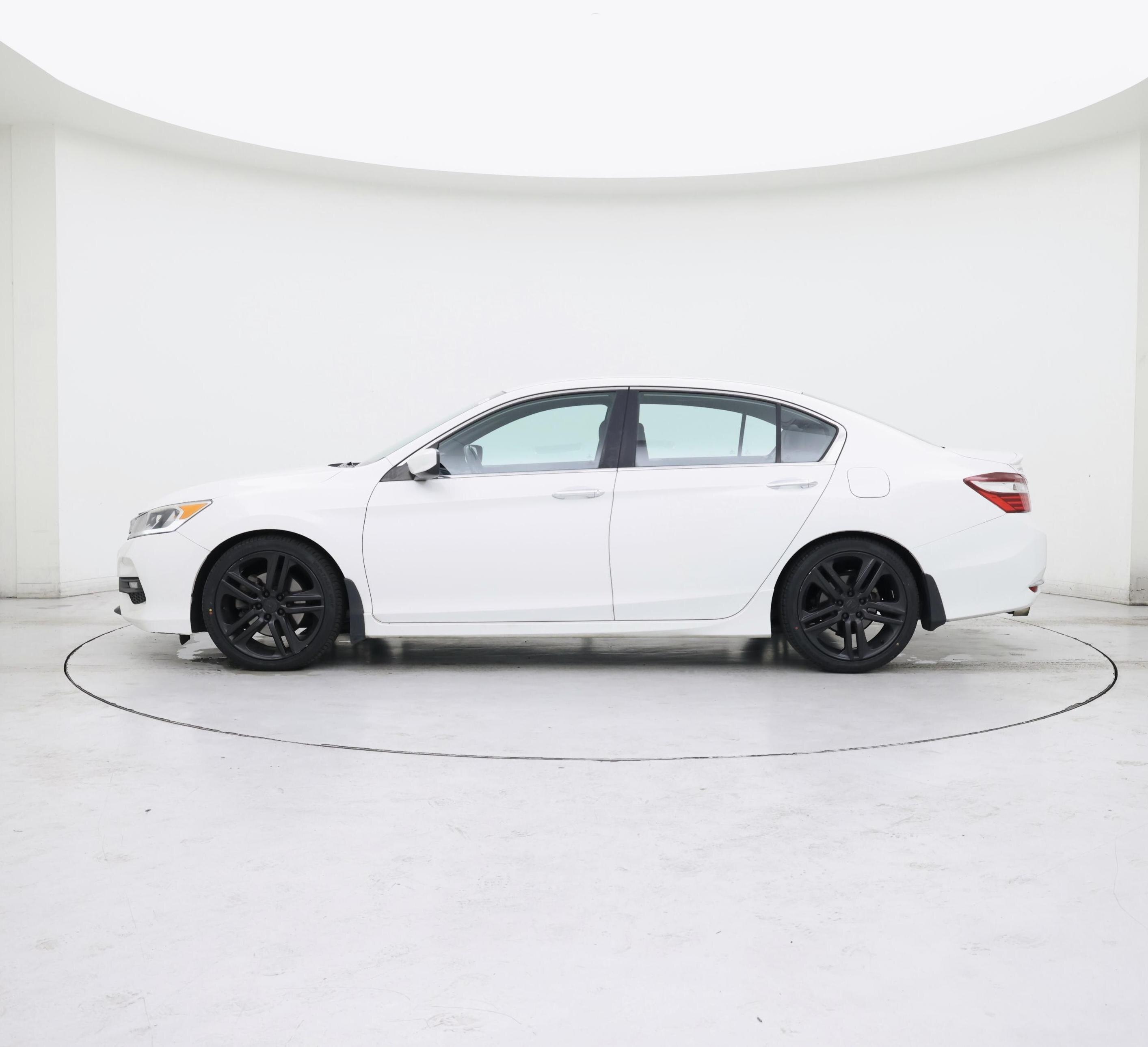 Thumbnail: 2016 Honda Accord - 3