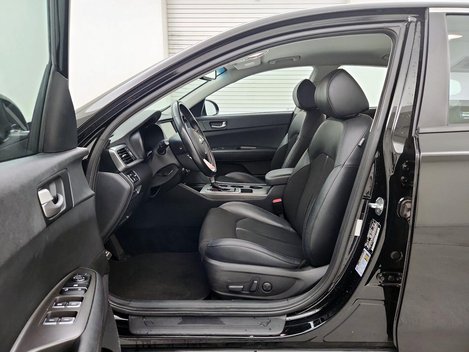 Thumbnail: 2019 Kia Optima - 11
