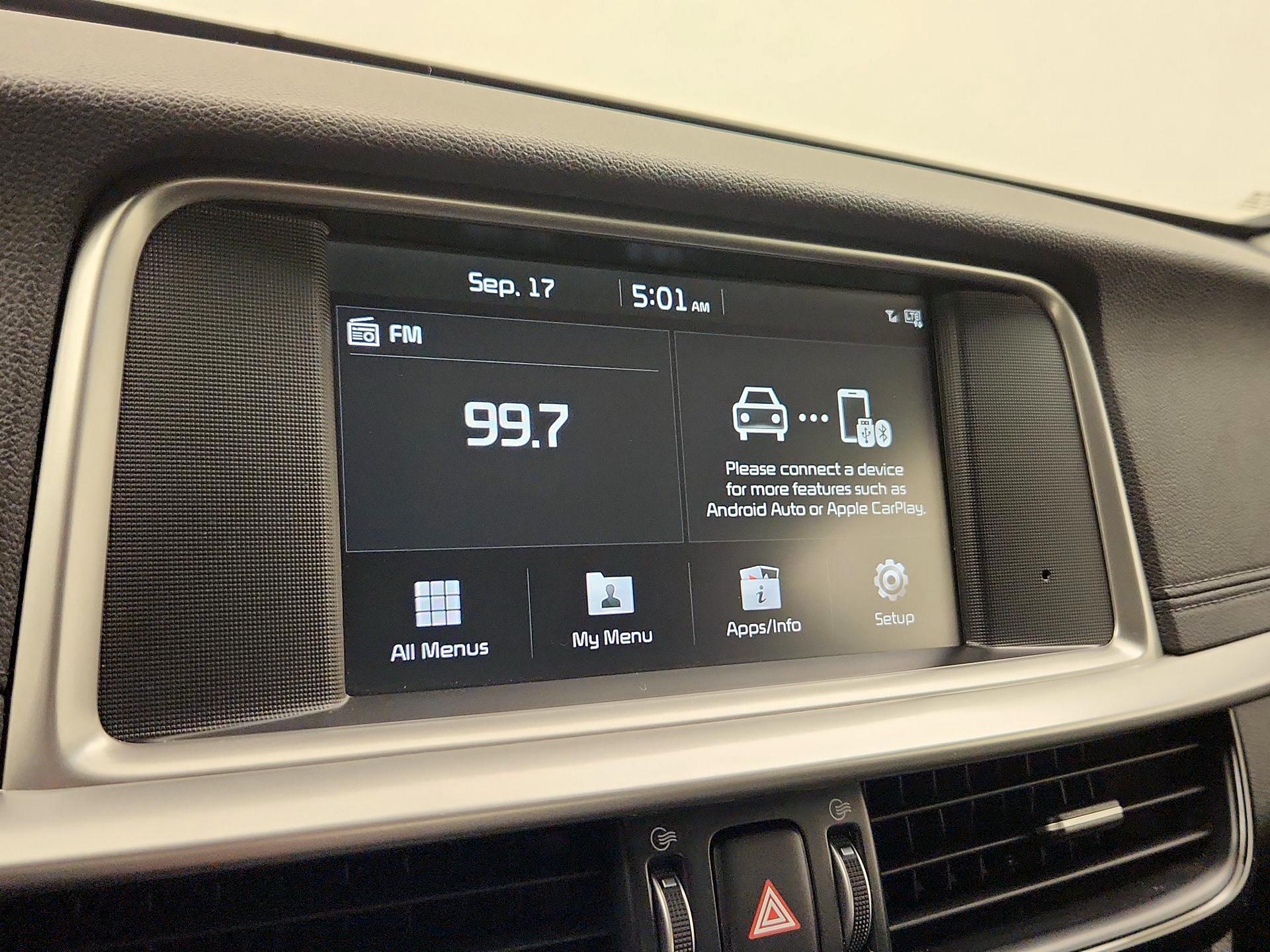 Thumbnail: 2019 Kia Optima - 15