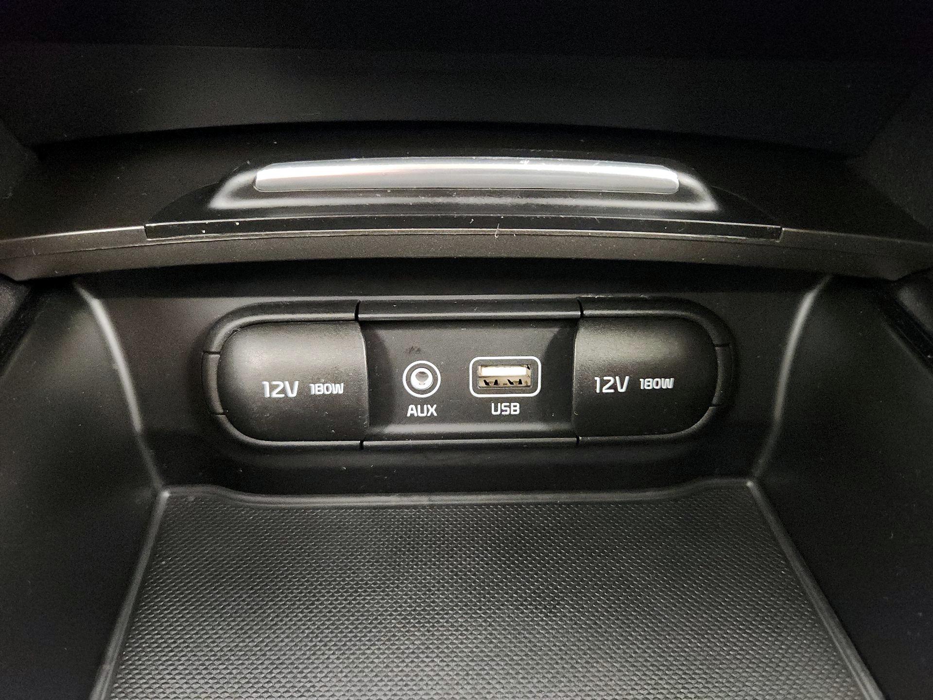 Thumbnail: 2019 Kia Optima - 18