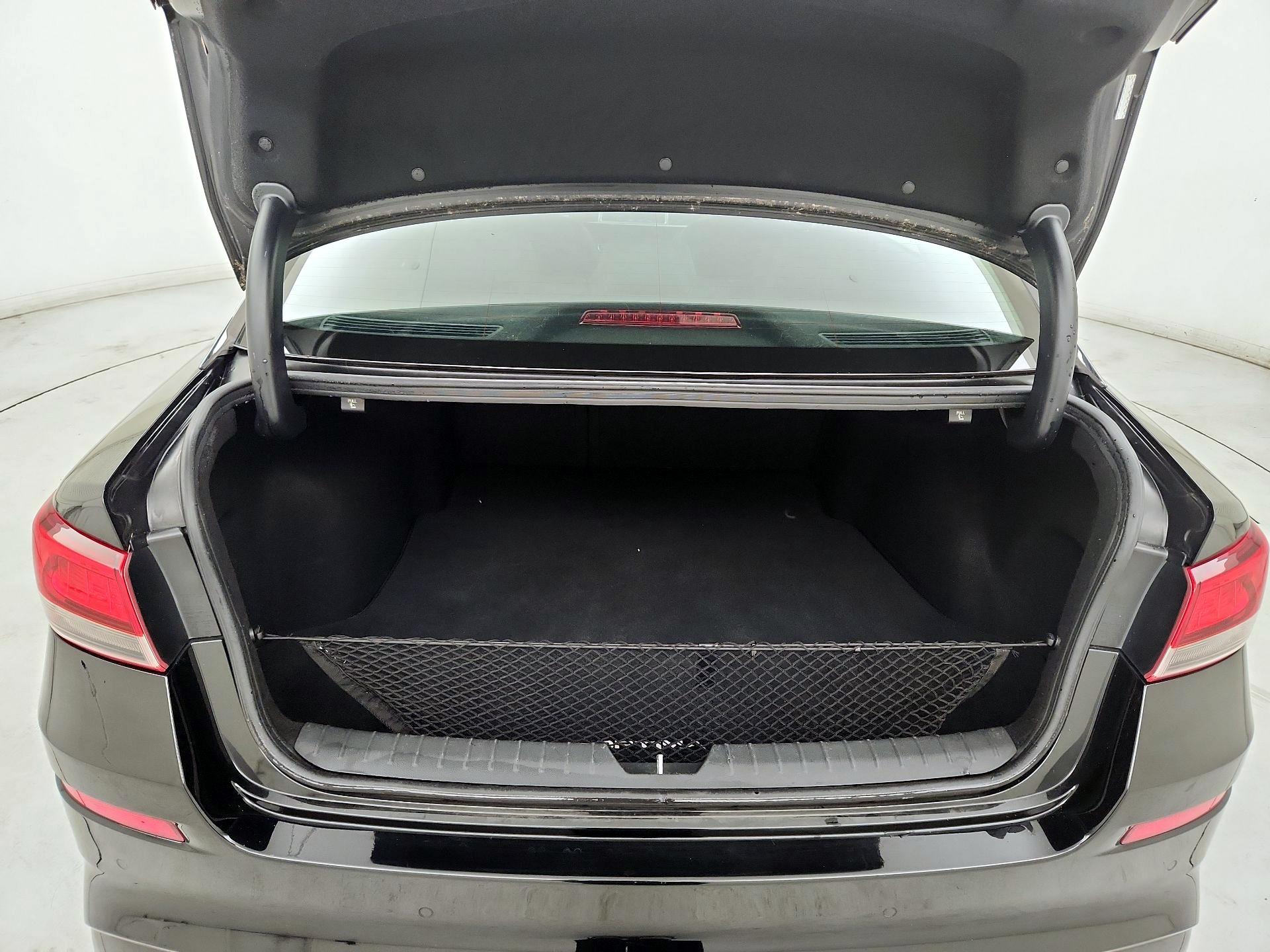 Thumbnail: 2019 Kia Optima - 20