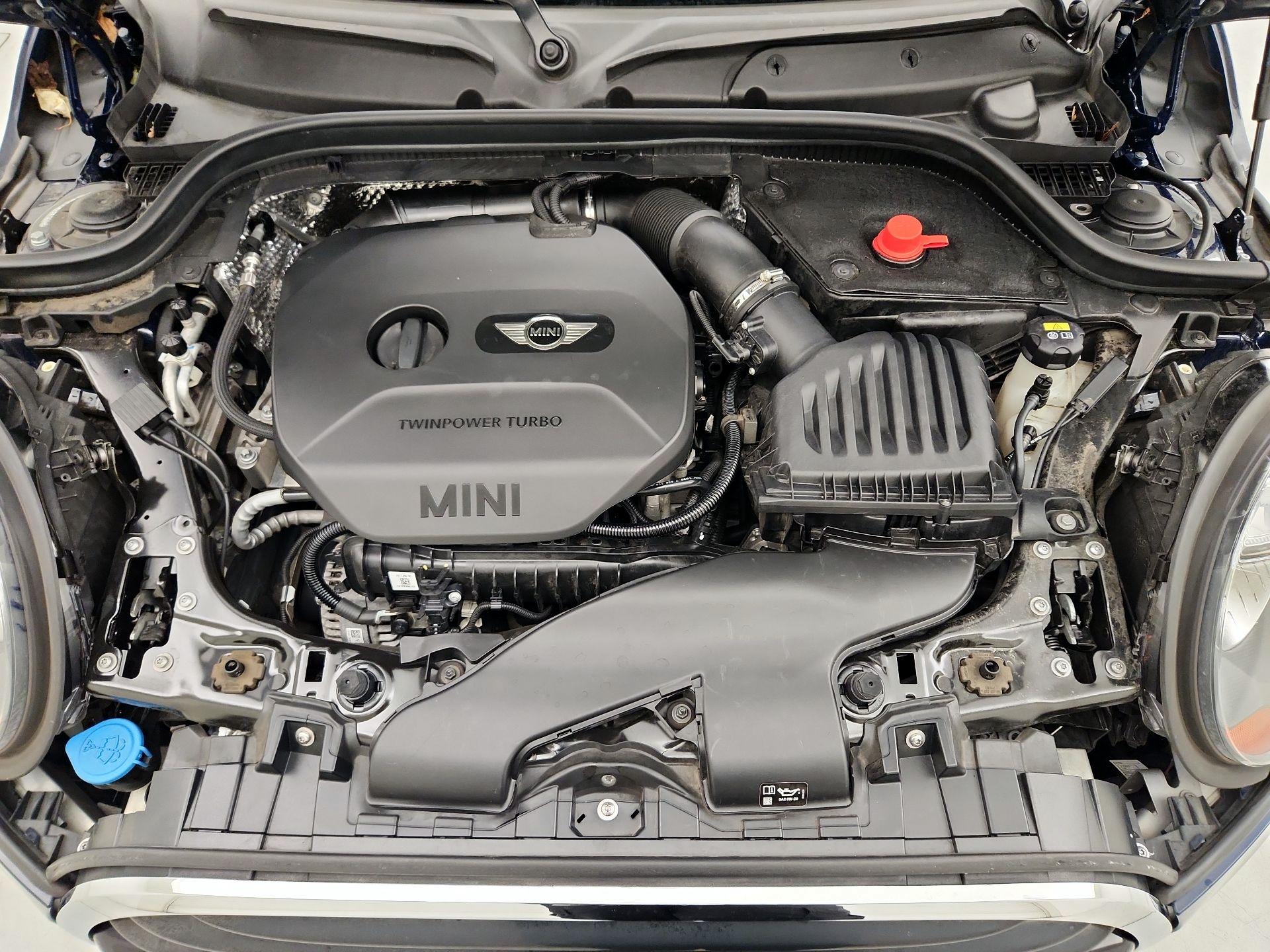 Thumbnail: 2016 MINI Cooper Hardtop - 20