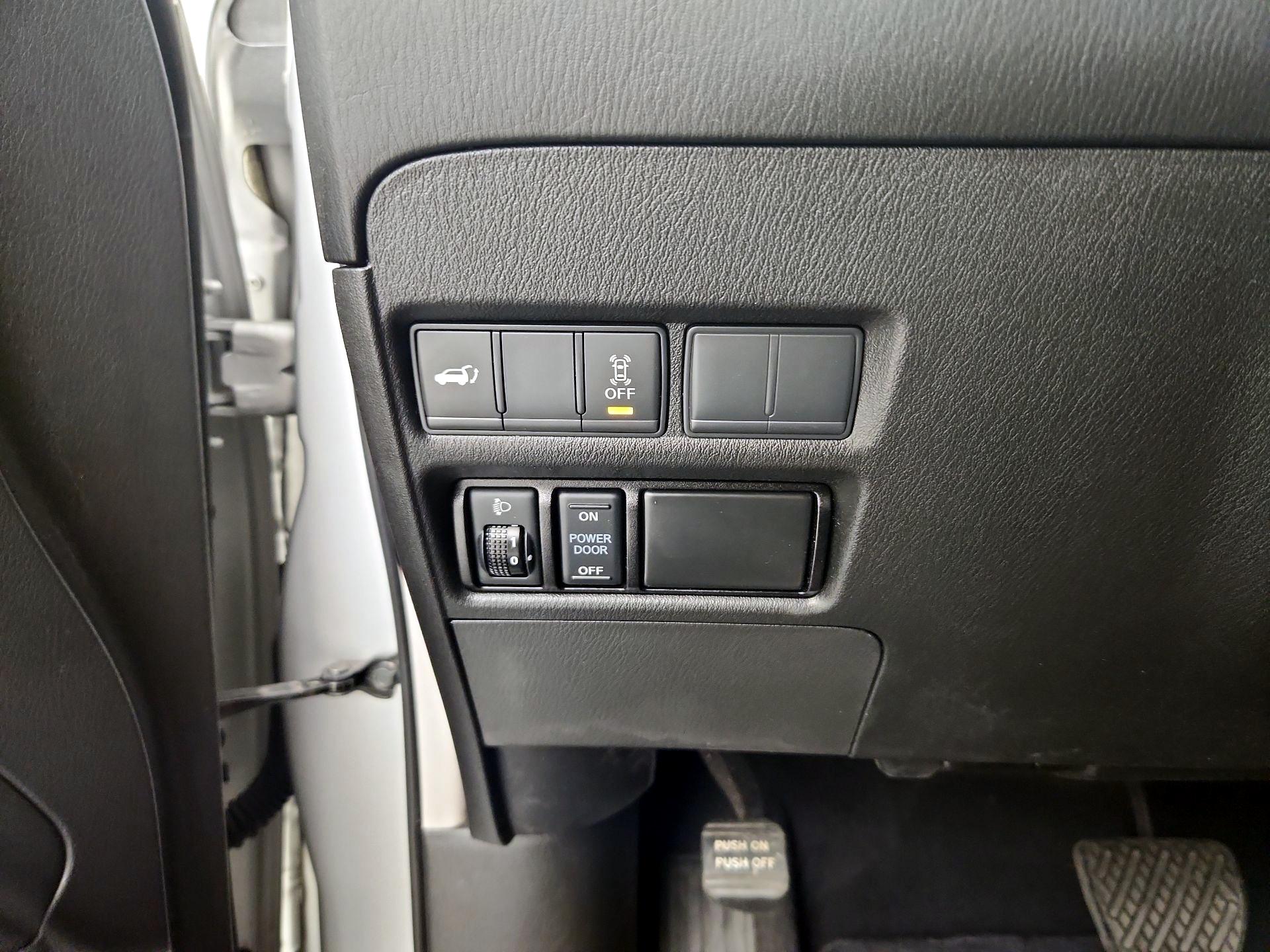 Thumbnail: 2017 Nissan Armada - 13