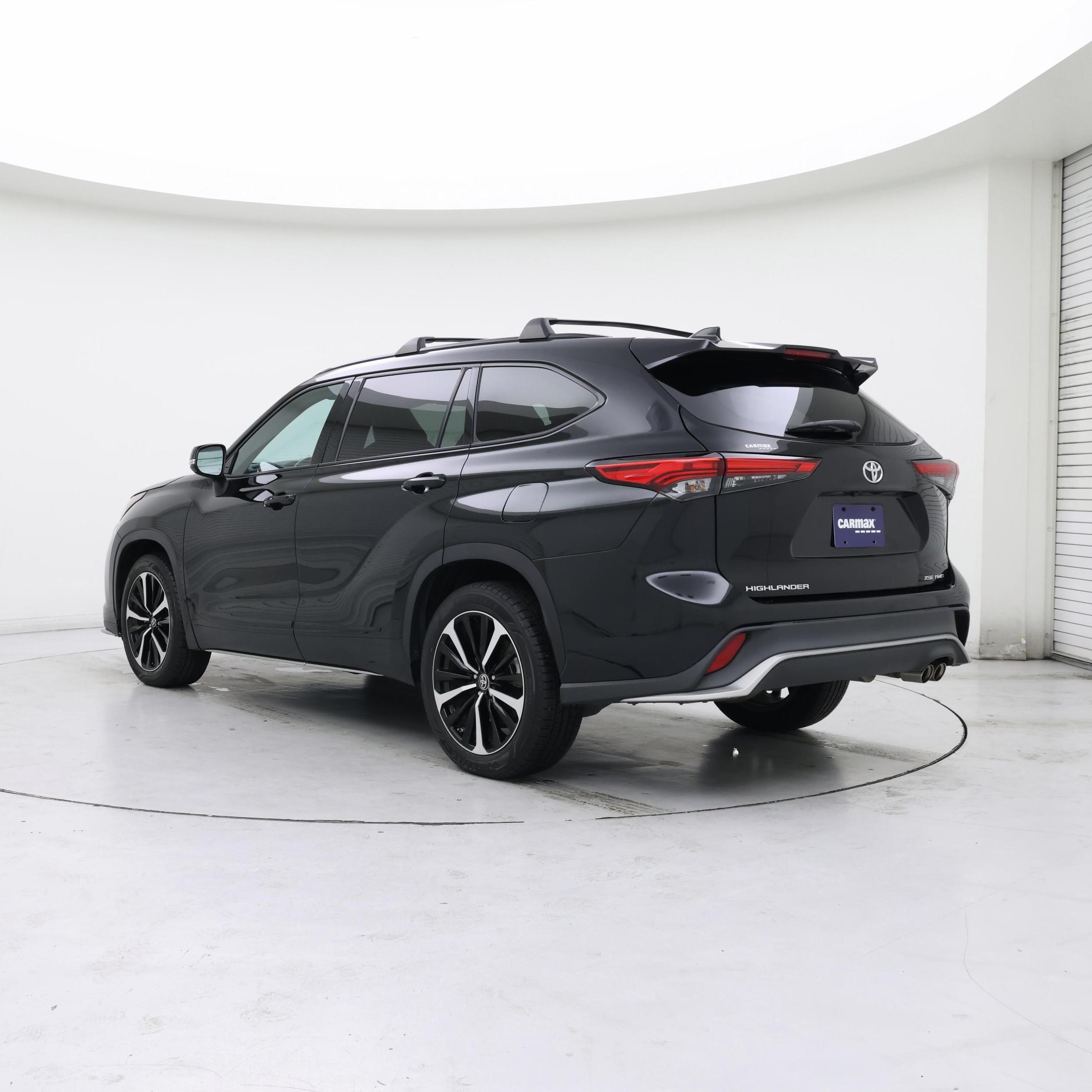 Thumbnail: 2021 Toyota Highlander - 2
