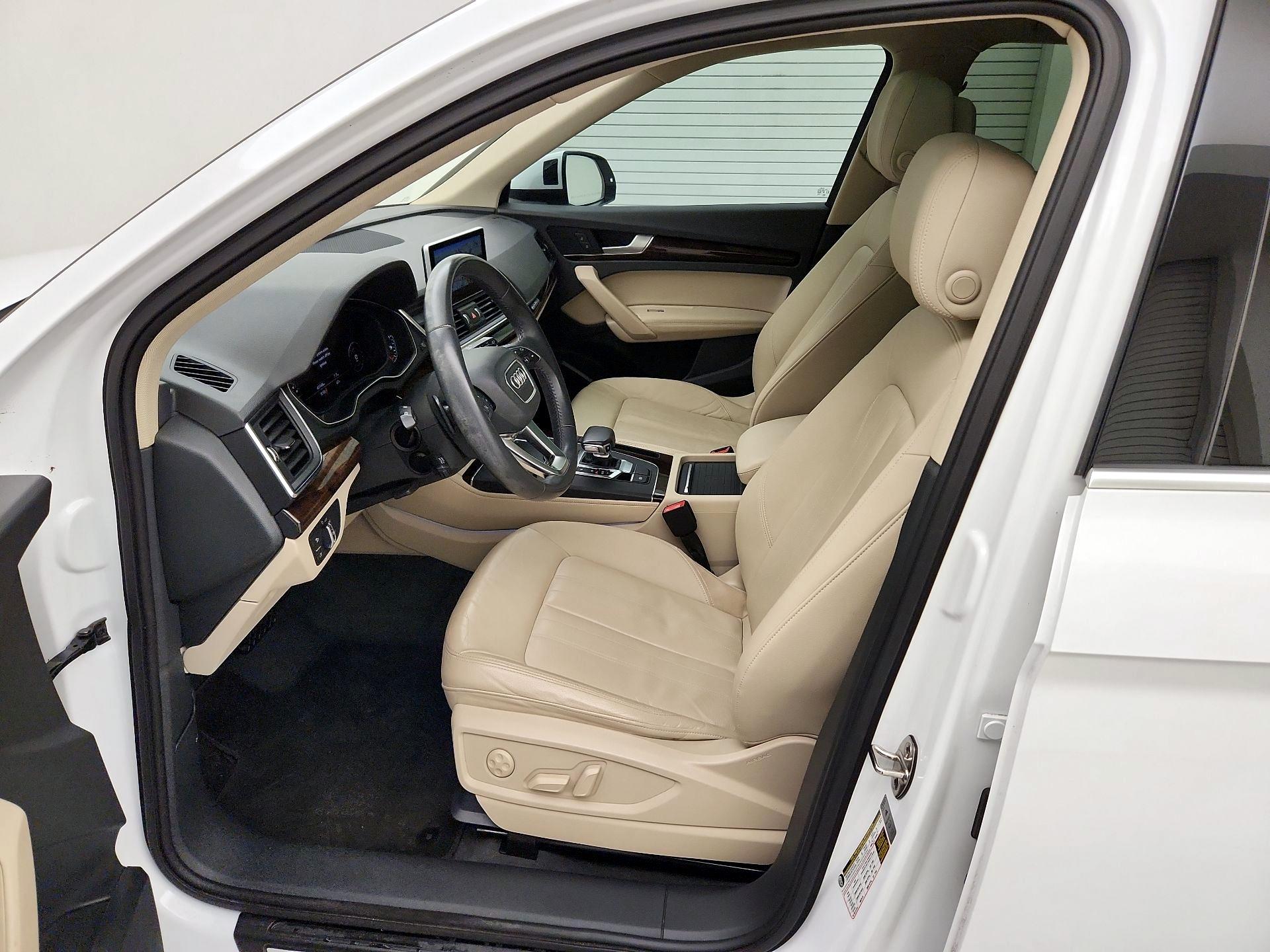 Thumbnail: 2019 Audi Q5 - 11