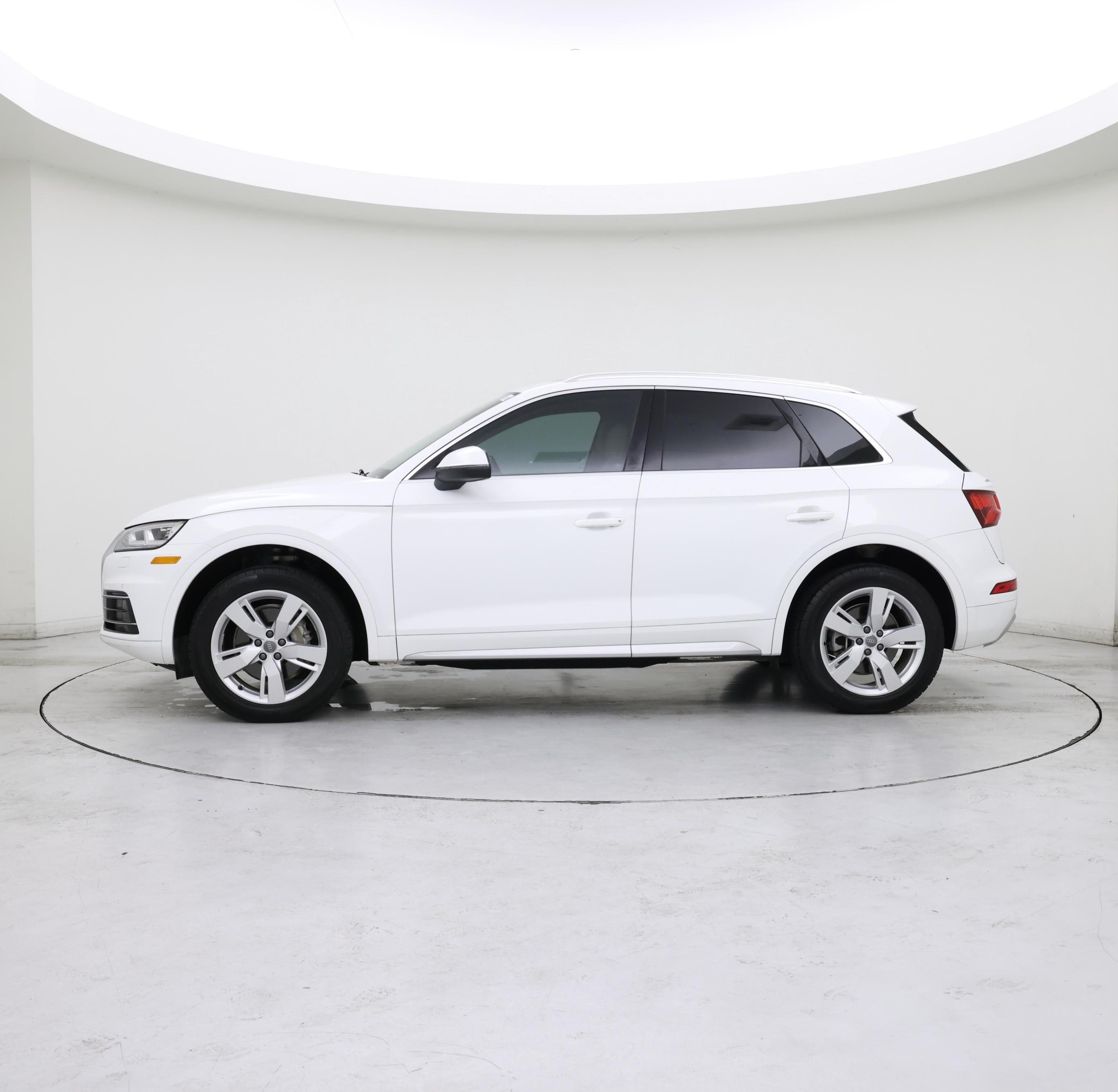 Thumbnail: 2019 Audi Q5 - 3