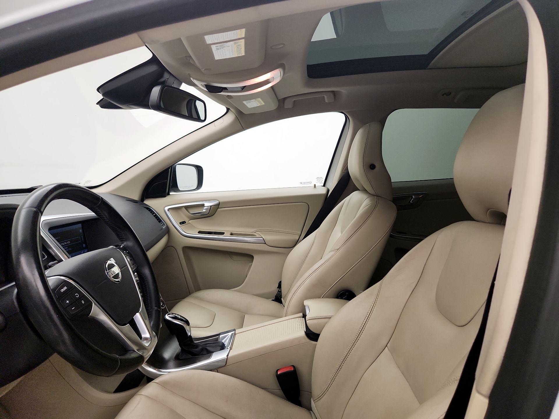 Thumbnail: 2015 Volvo XC60 - 19