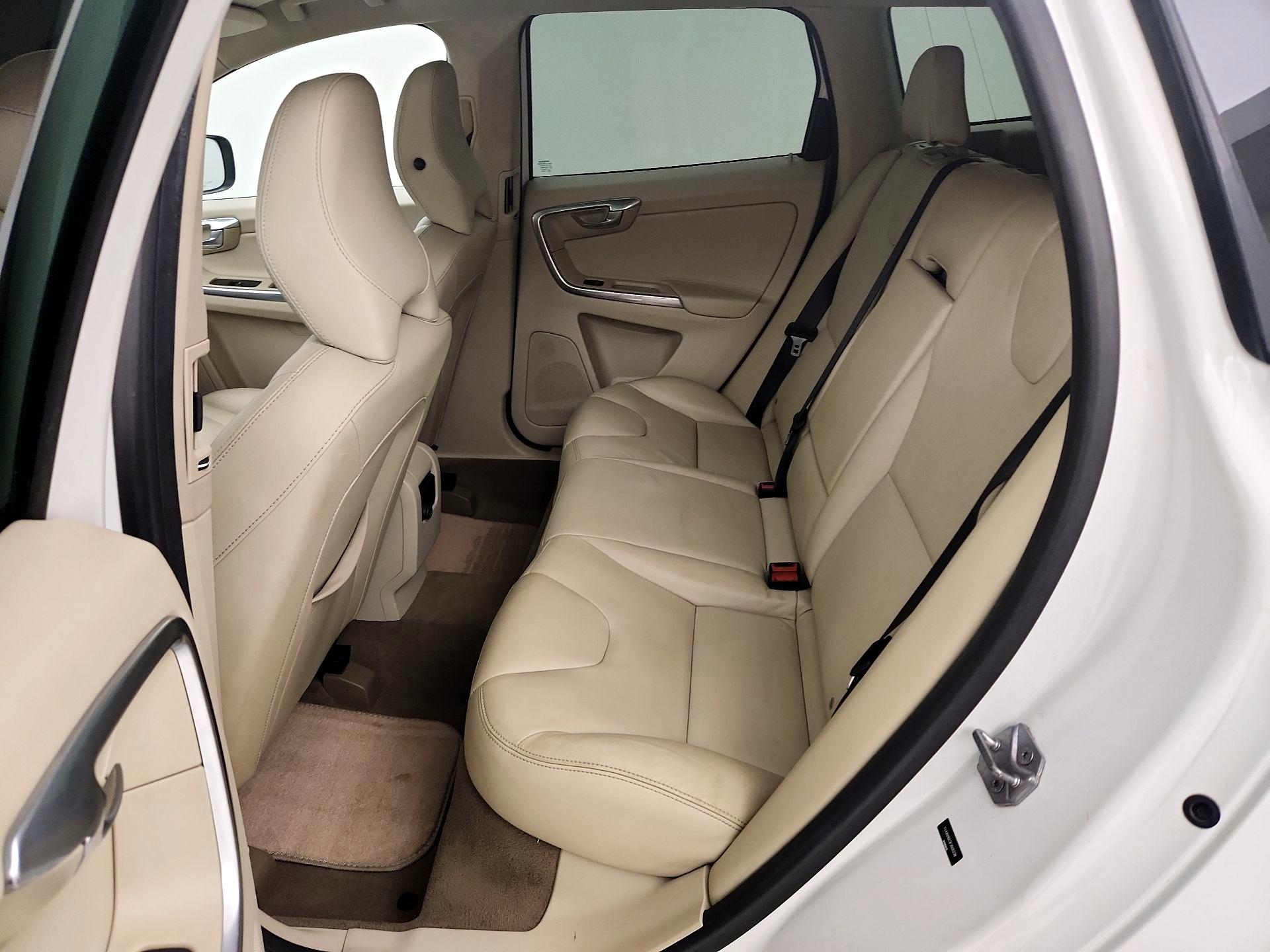 Thumbnail: 2015 Volvo XC60 - 20