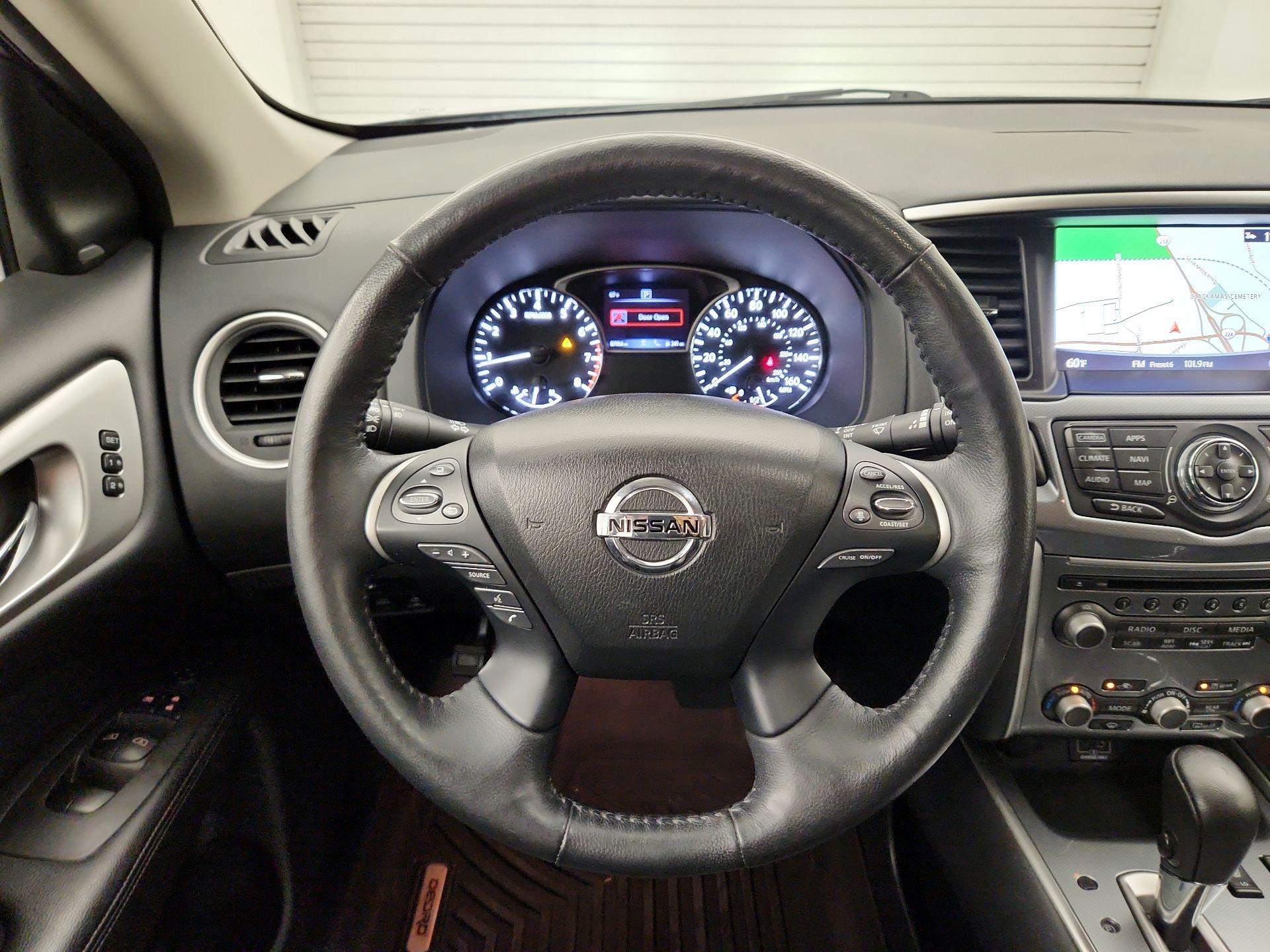 Thumbnail: 2020 Nissan Pathfinder - 10