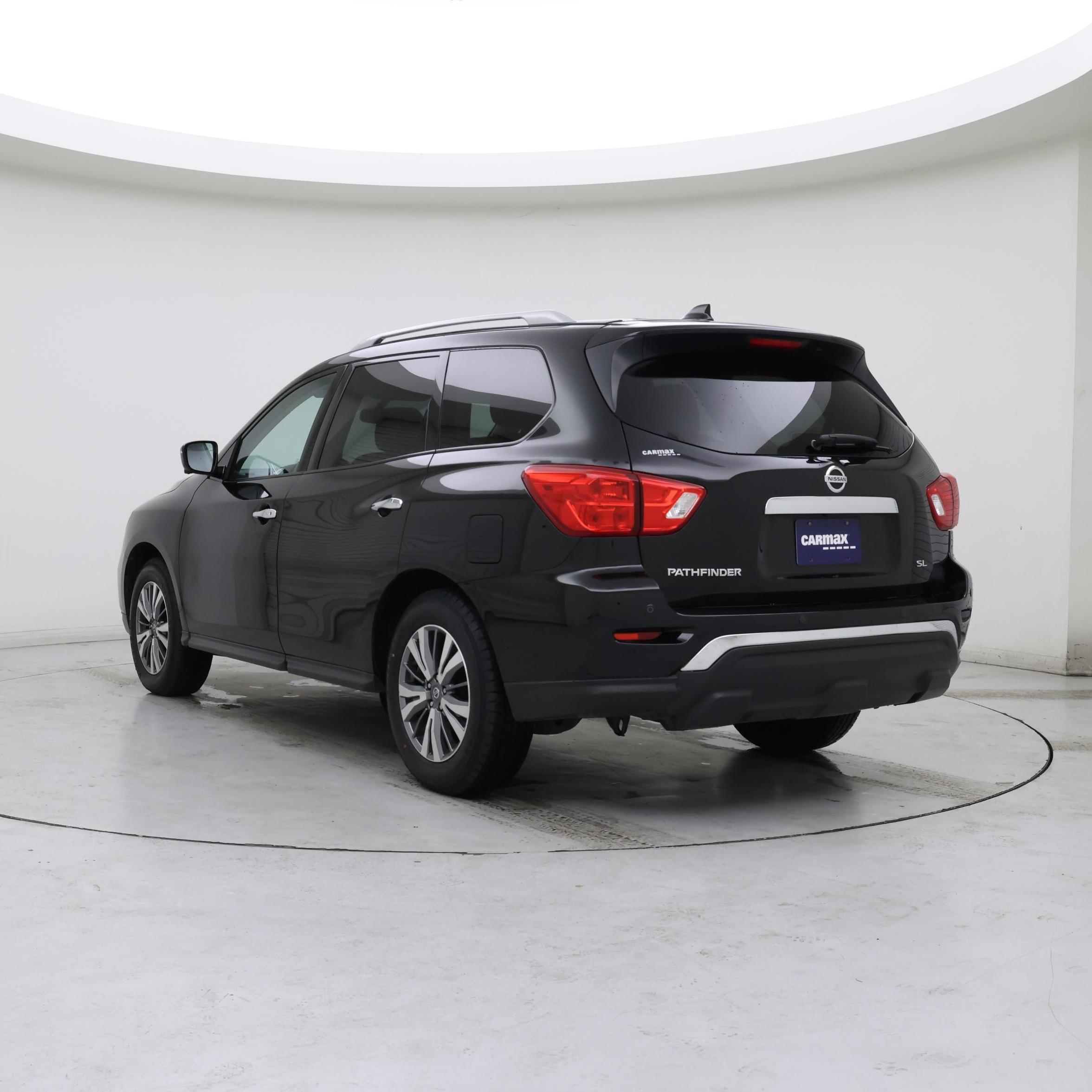 Thumbnail: 2020 Nissan Pathfinder - 2