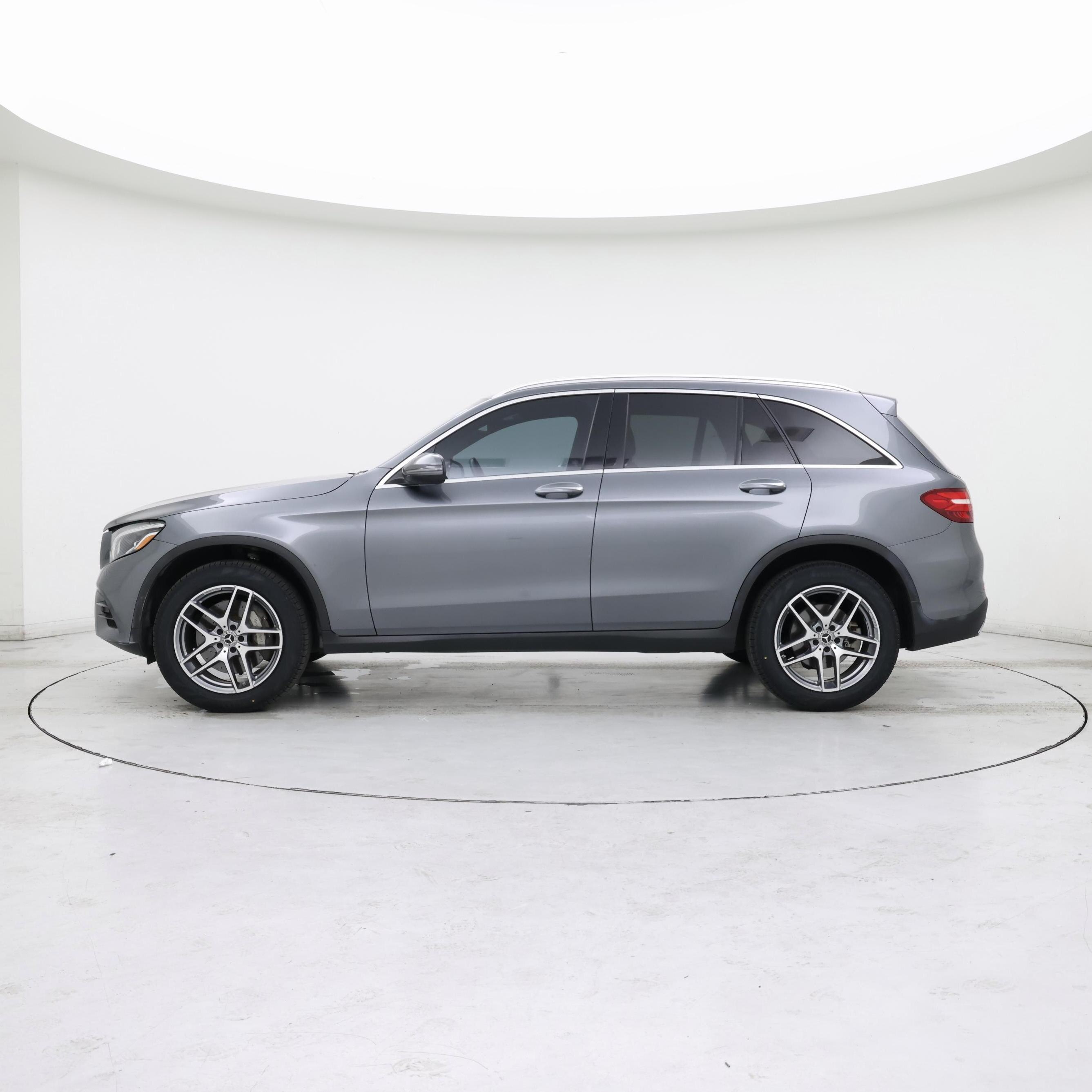 Thumbnail: 2018 Mercedes-Benz GLC - 3