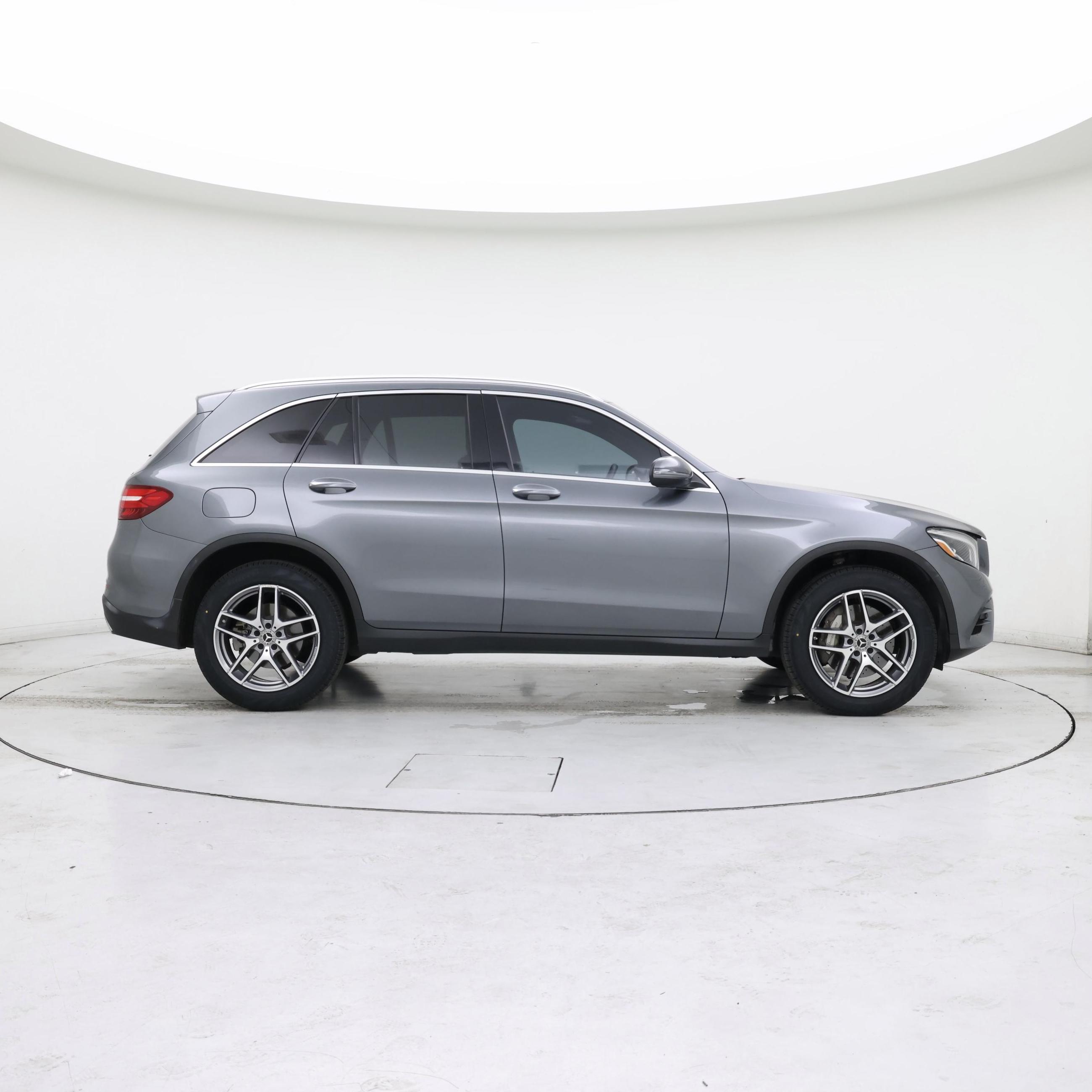 Thumbnail: 2018 Mercedes-Benz GLC - 7