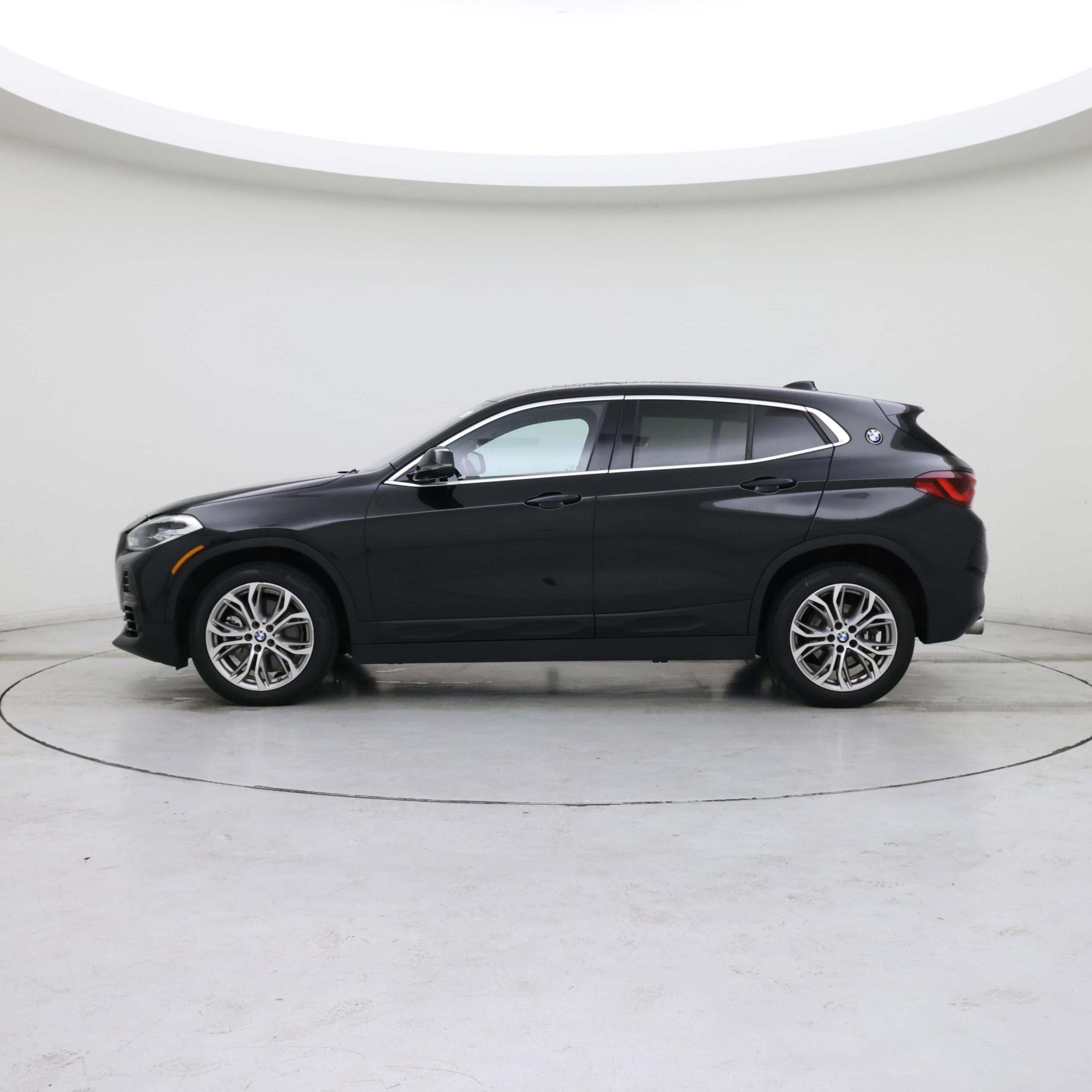Thumbnail: 2022 BMW X2 - 3