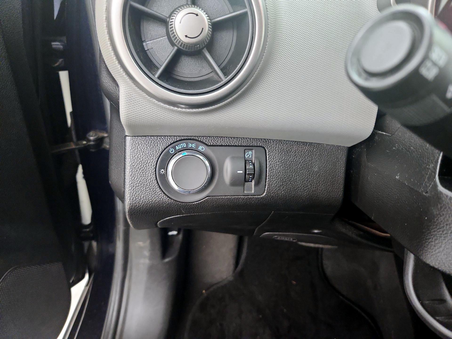 Thumbnail: 2016 Chevrolet Sonic - 13