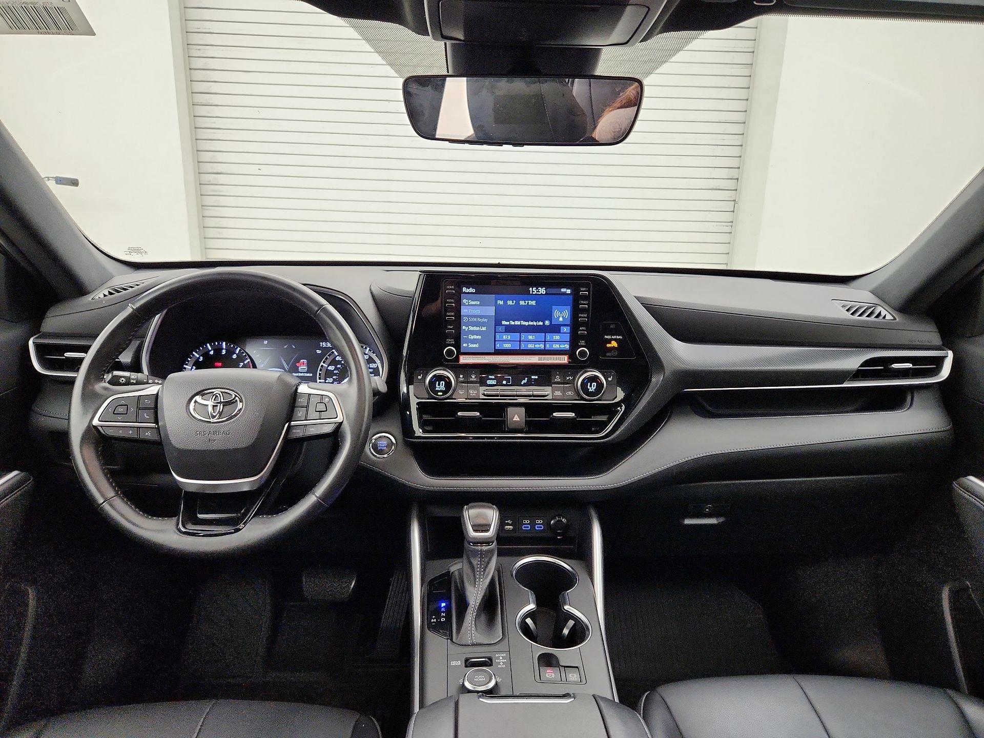 Thumbnail: 2022 Toyota Highlander - 9