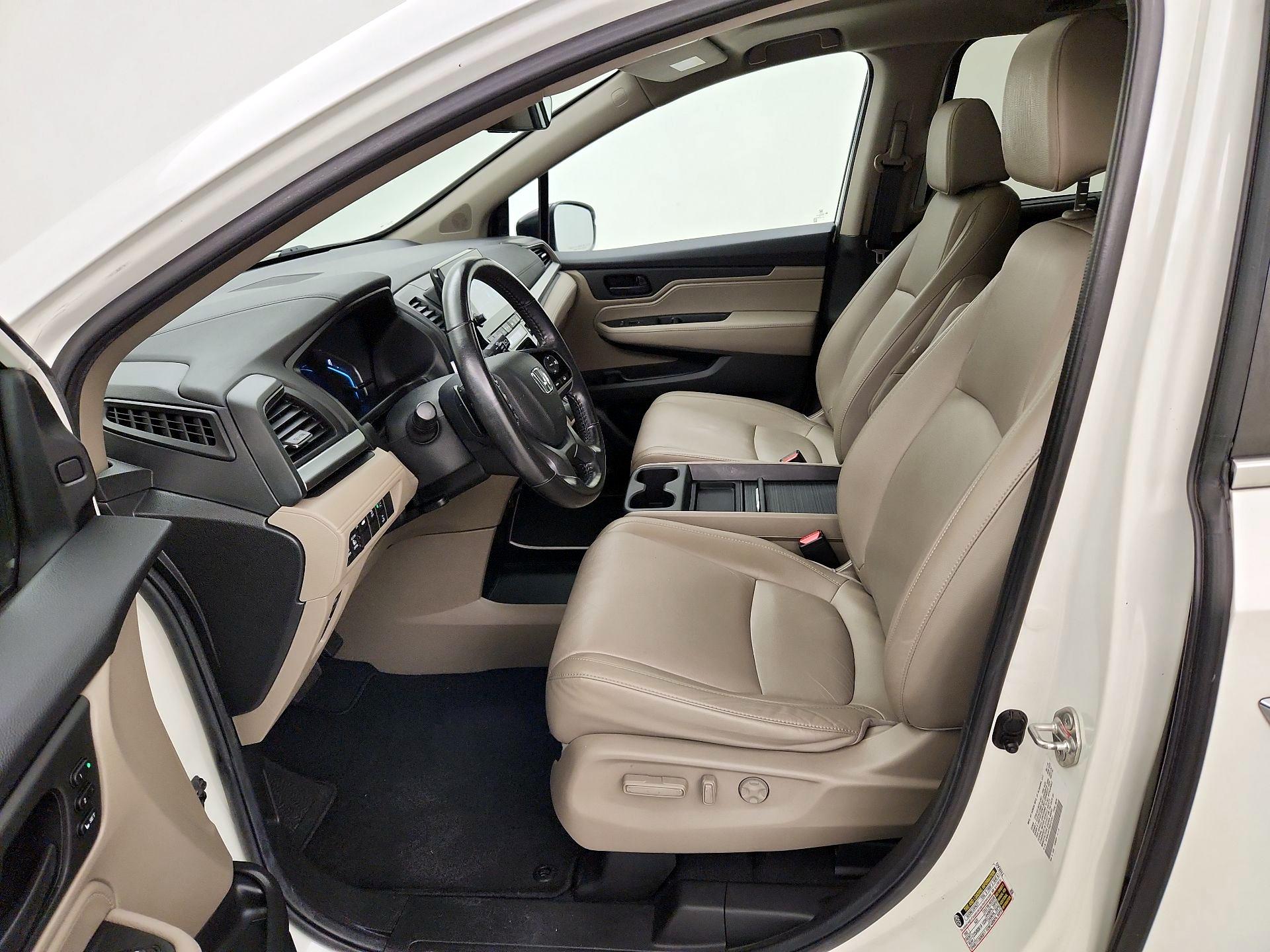 Thumbnail: 2019 Honda Odyssey - 11