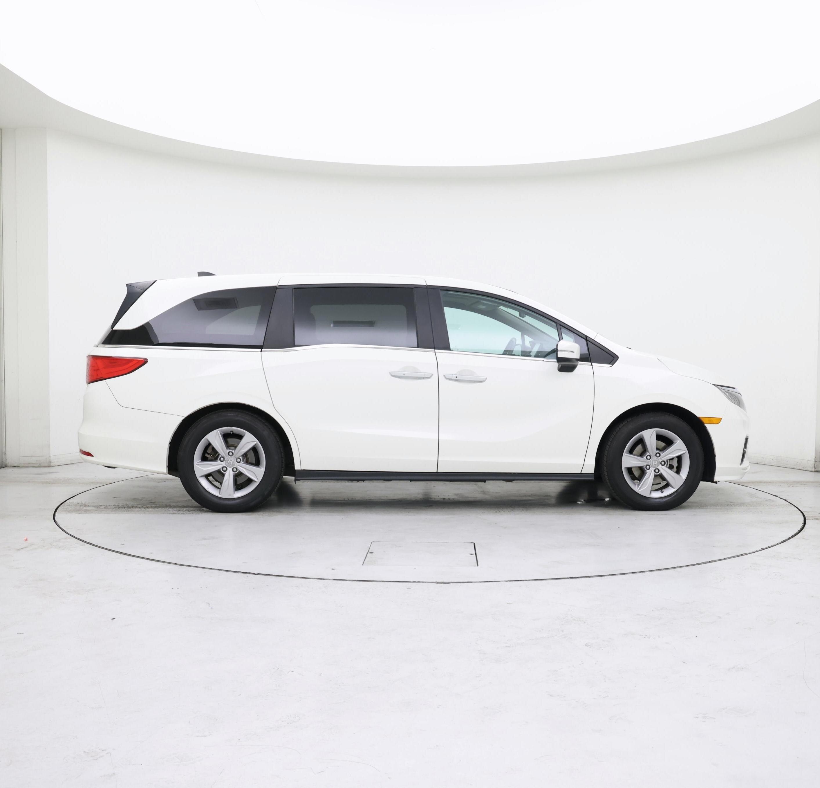 Thumbnail: 2019 Honda Odyssey - 7